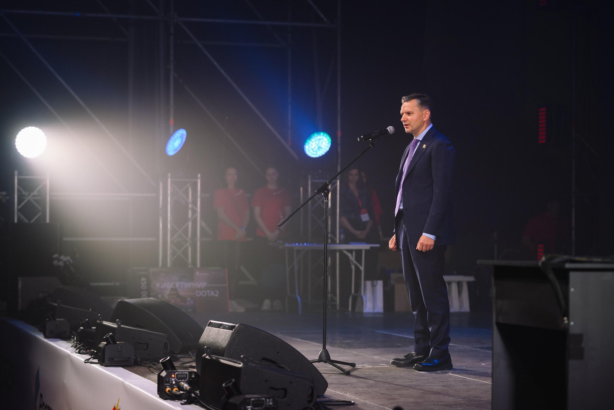 Свой код. Dmitry Gagarin Photographer