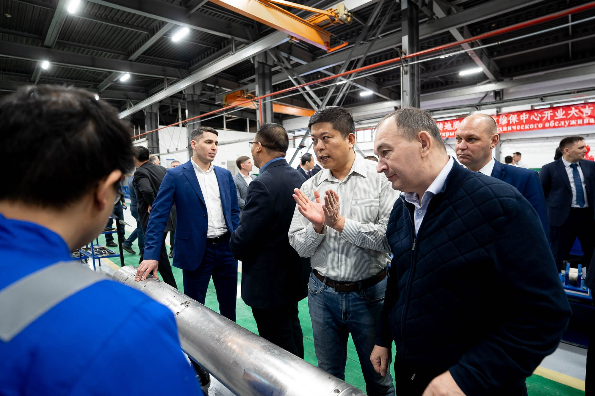 Открытие сервисного центра HILONG. Сергей Кошкин. Репортажная и ивент-фотография в Сургуте