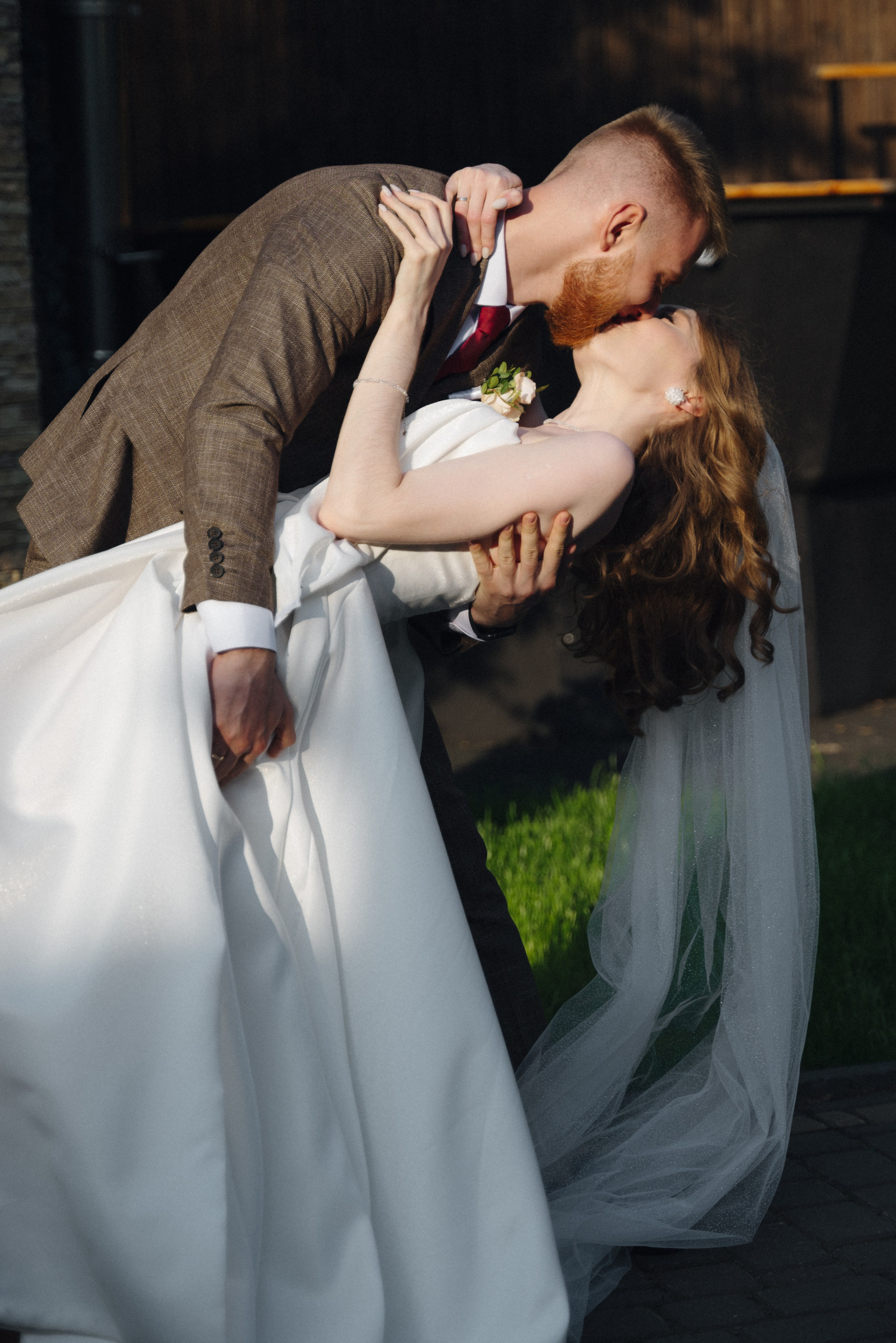 Елена и Артём. Репортажный и свадебный фотограф в Сургуте