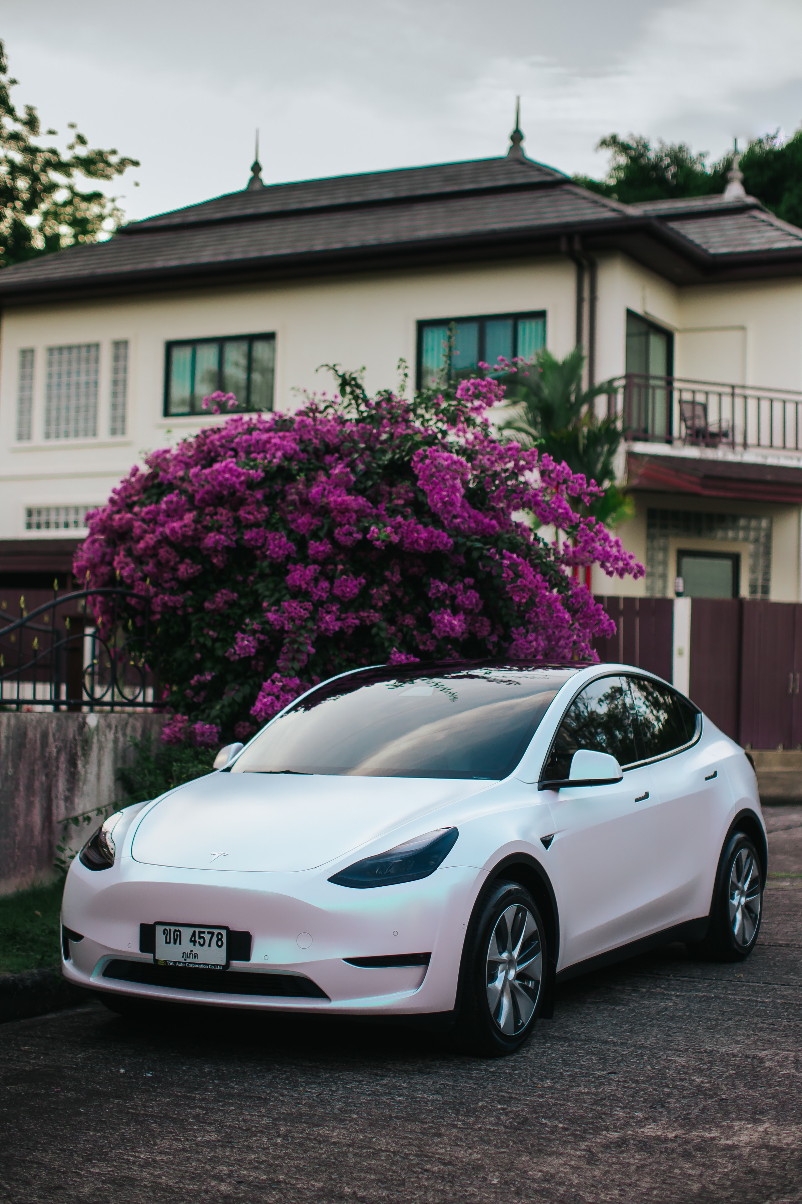 Tesla Model 3 Pearl. Фотограф в на Пхукете Сергей Войлоков