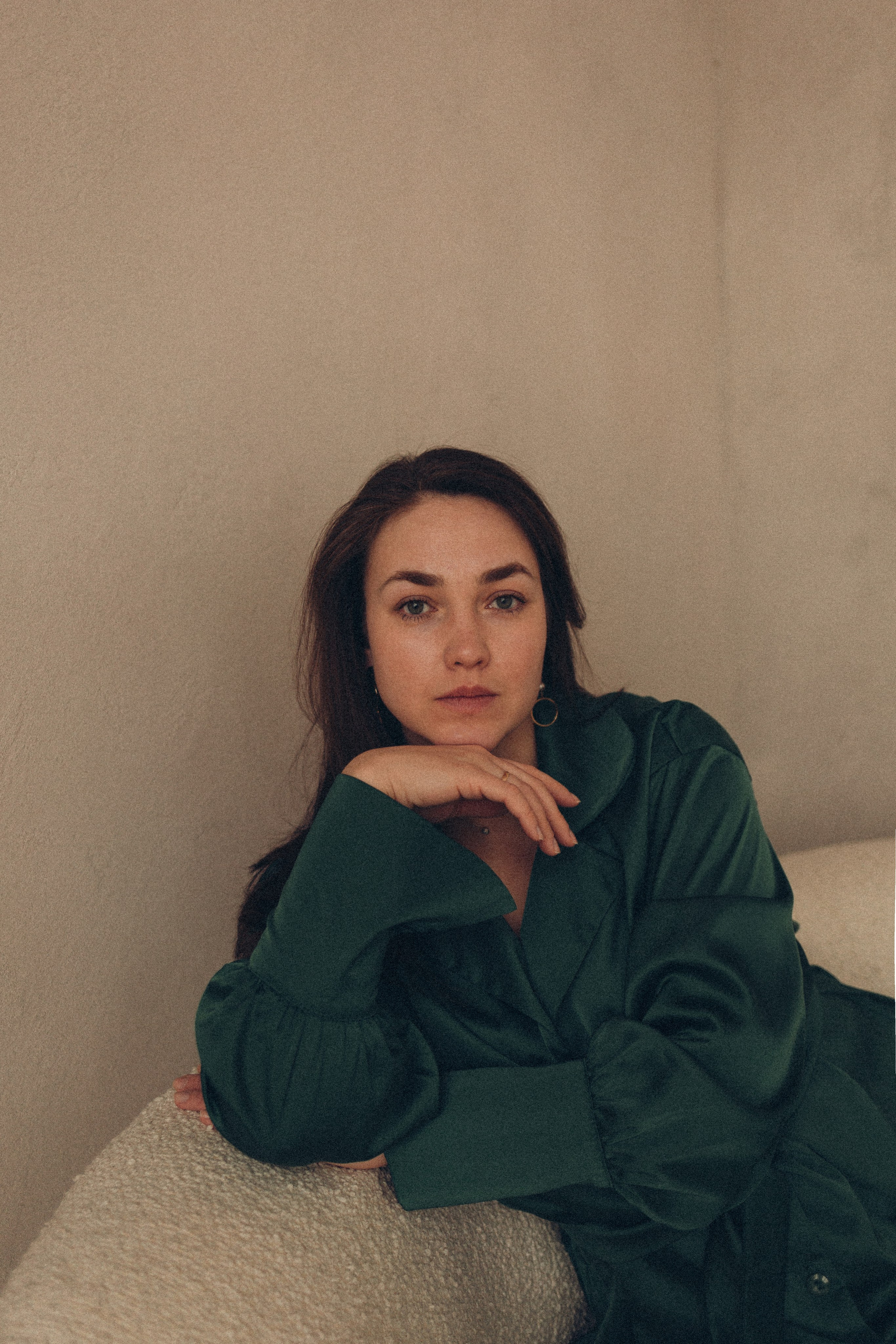 Индивидуальная фотосессия в студии Манекен в Екатеринбурге. Марина Рерих — портретный фотограф в Екатеринбурге