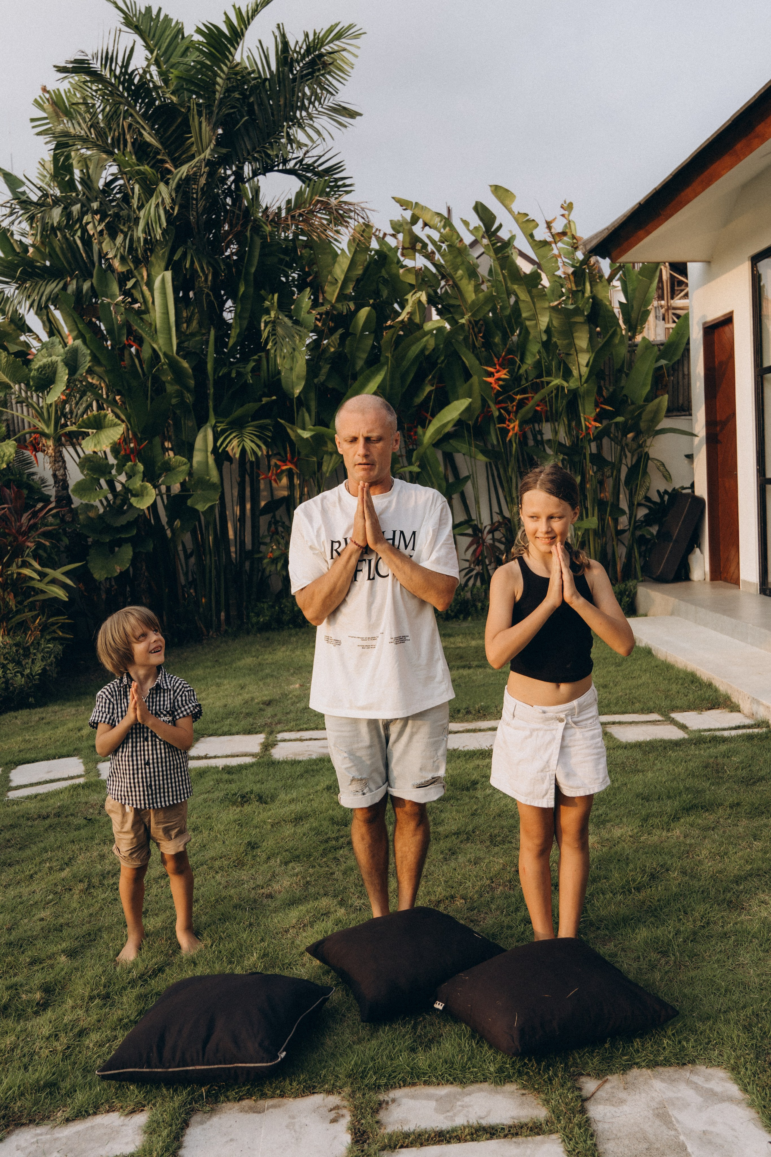 Gleb, Ira, Sonya, Kirill & Leya. Olga Antipova — photographer