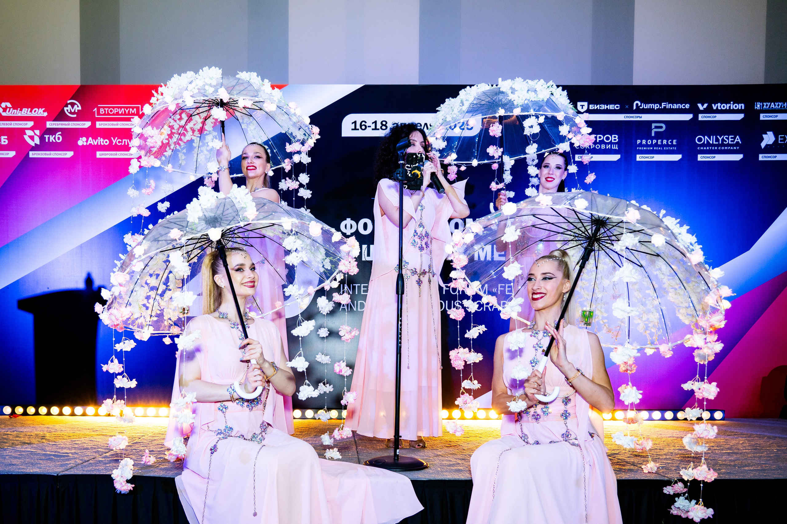 Форум Moscow International Recycling Expo -2025. Легкая фотография