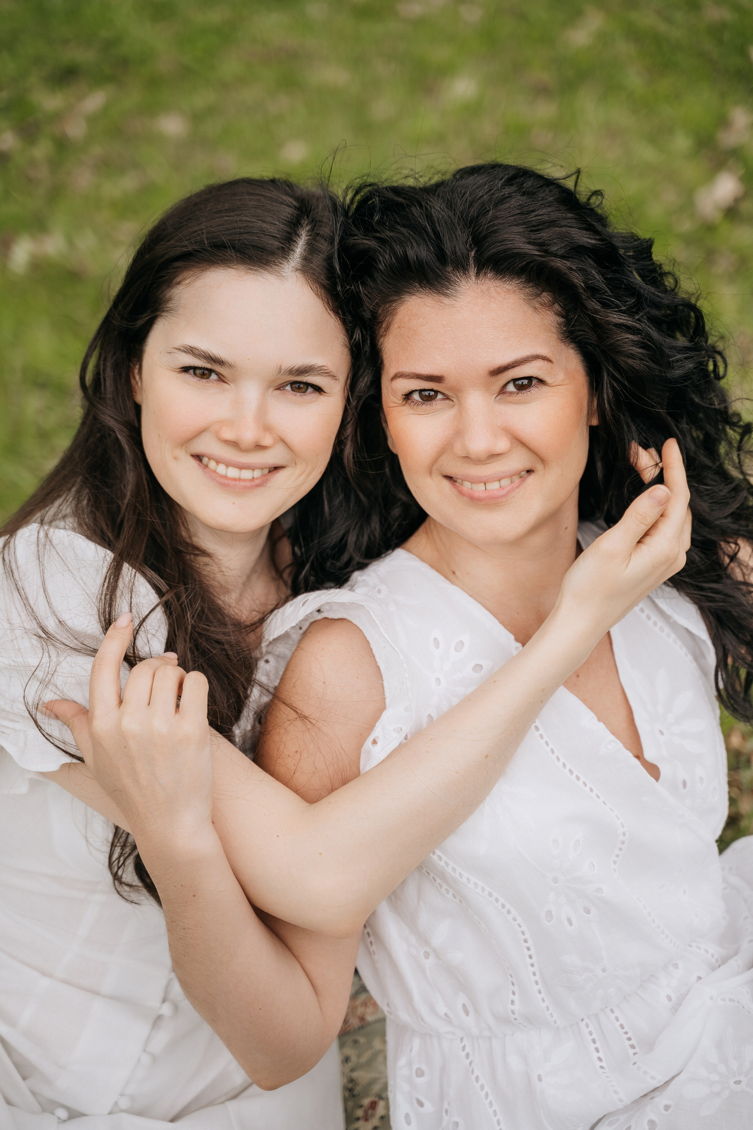 Две дочери две мамы две сестры. Свадебный семейный фотограф Ксения Божко Уфа Раевка никах в Нарыстау