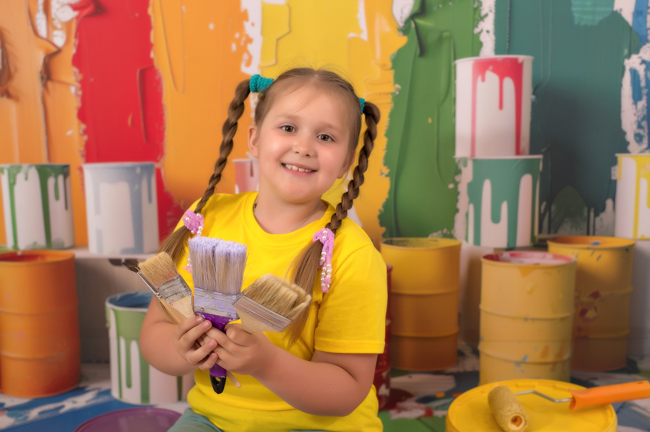 «Краски». Выпускные альбомы в Тутаеве.Захарова Лариса