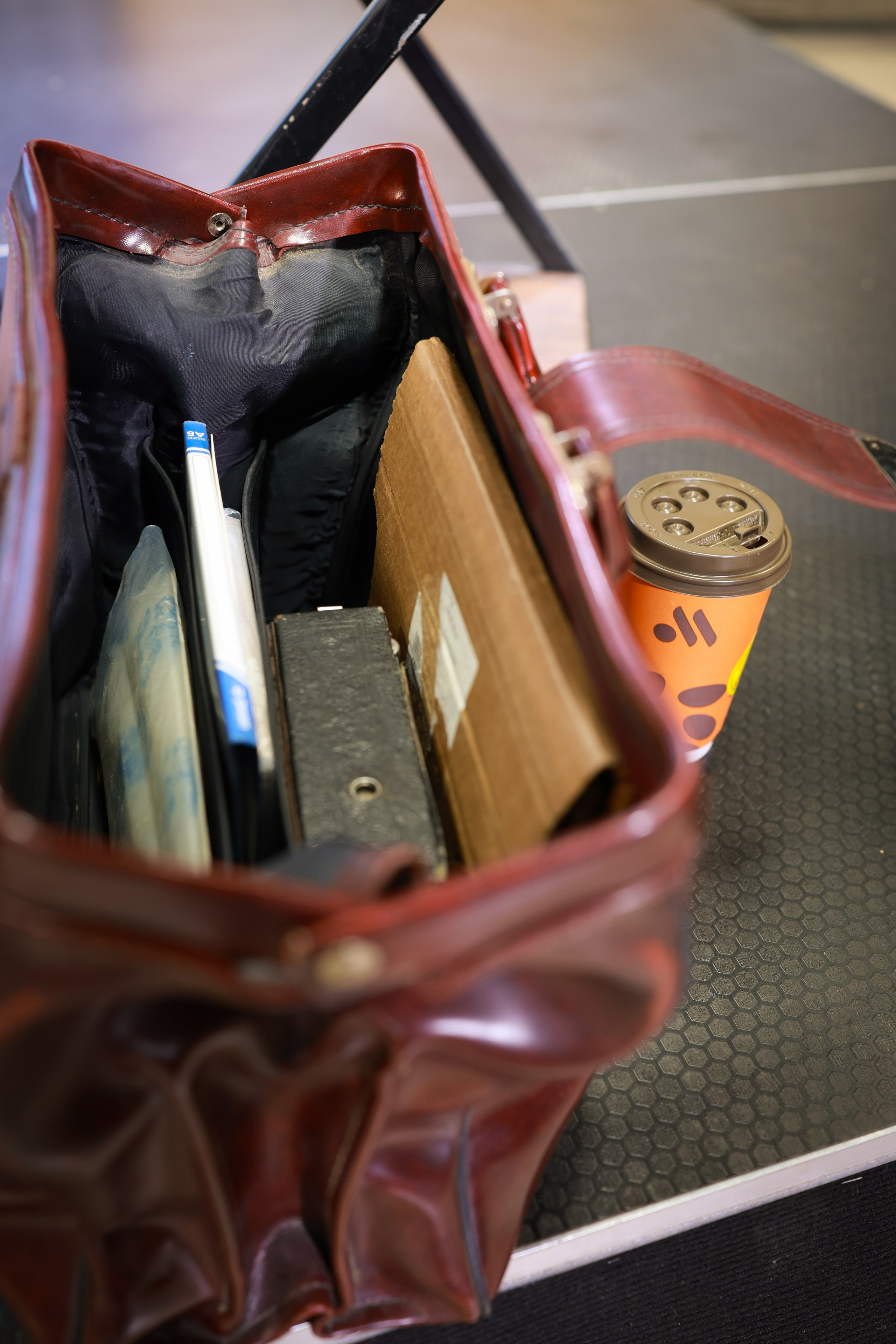 Фоторепортаж с интерактивной лекции Евгения Качурина «История фотокладов», проходившей в творческом пространстве «Девятка»  г. Тула. Фотограф в Туле — Борисов Николай