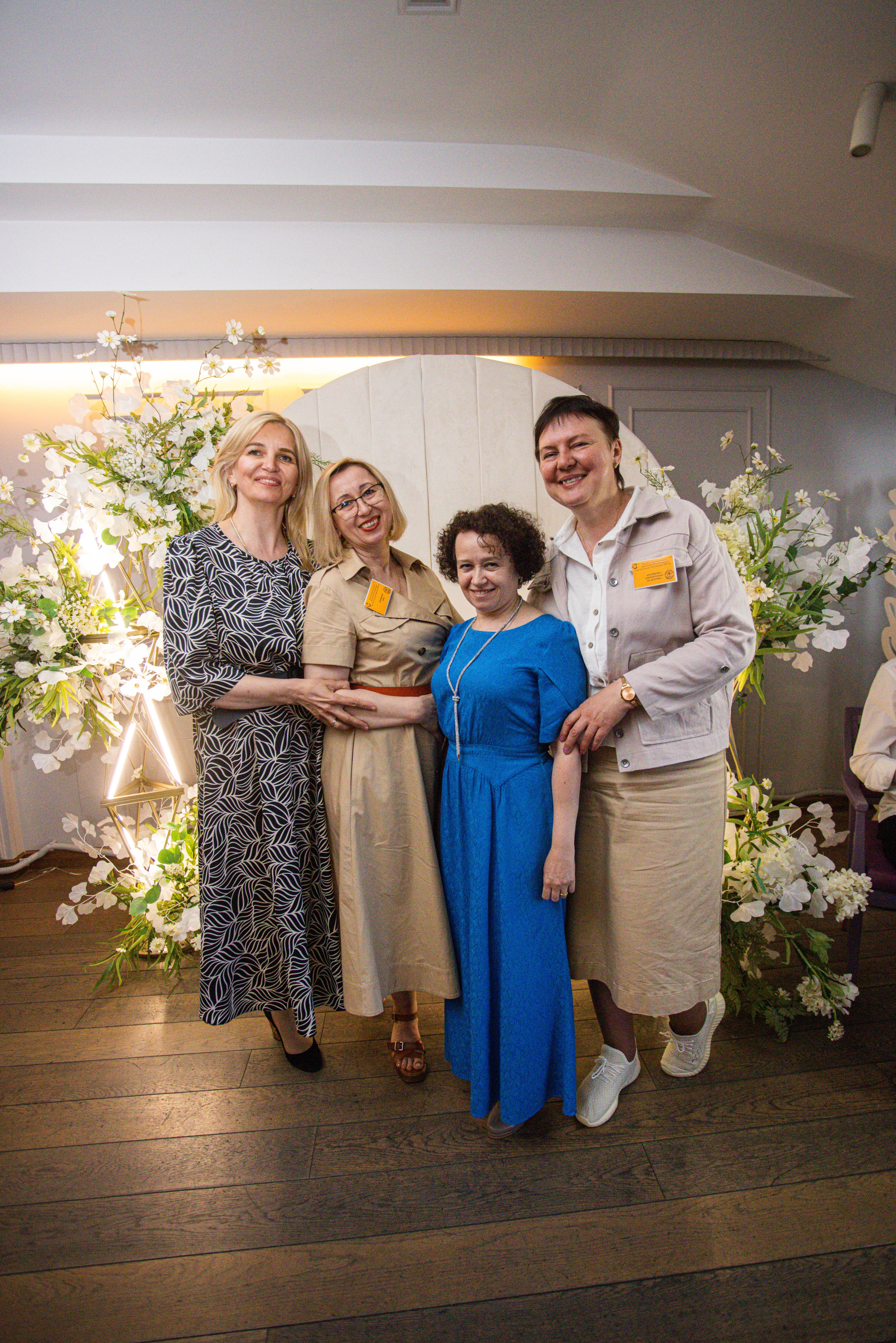 Встреча выпускников. Стоматологи СПб. Семейный фотограф в Вышнем Волочке — Ульяна Иванова | Фотосессии для всей семьи