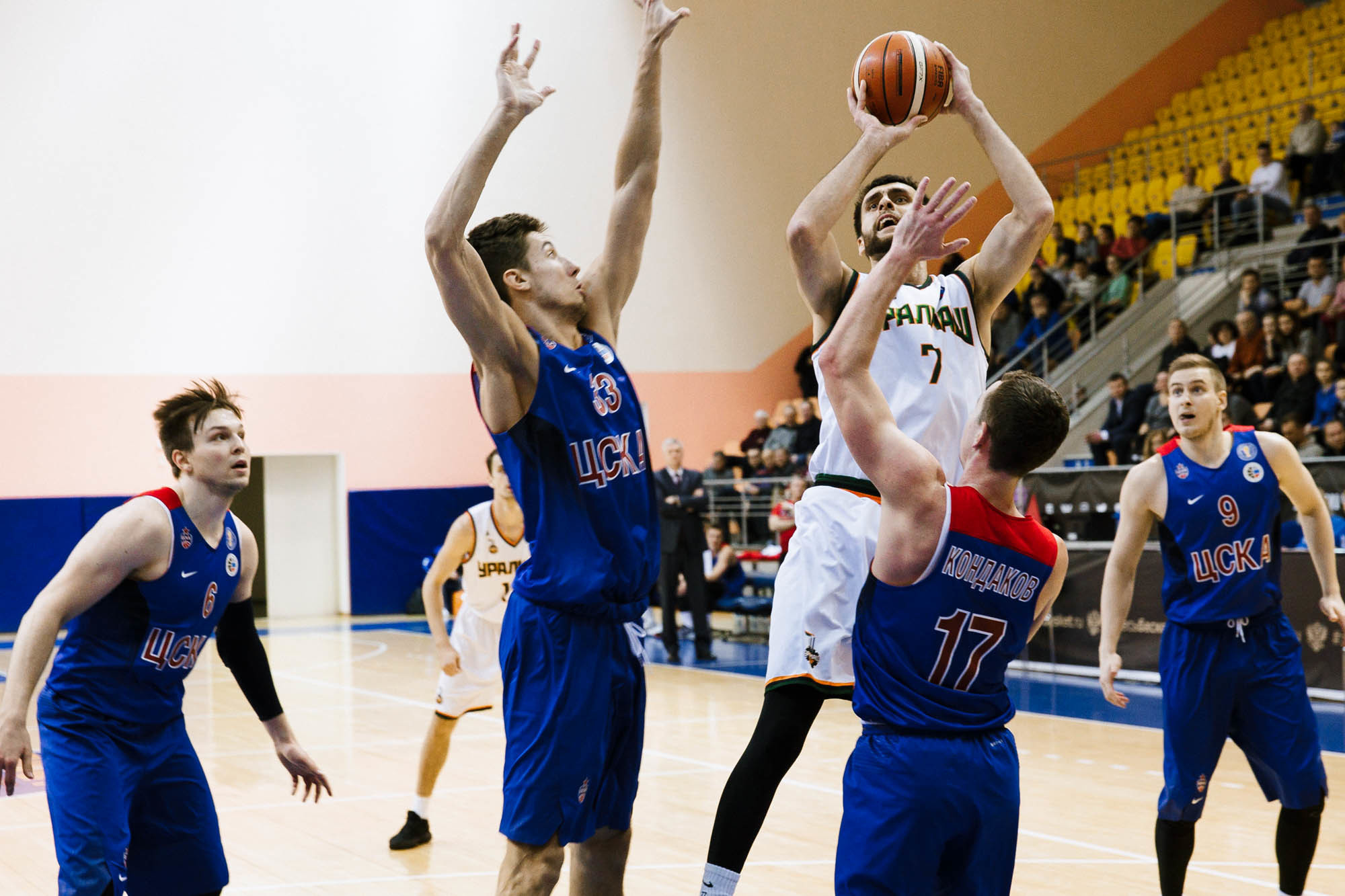 БК "Уралмаш"