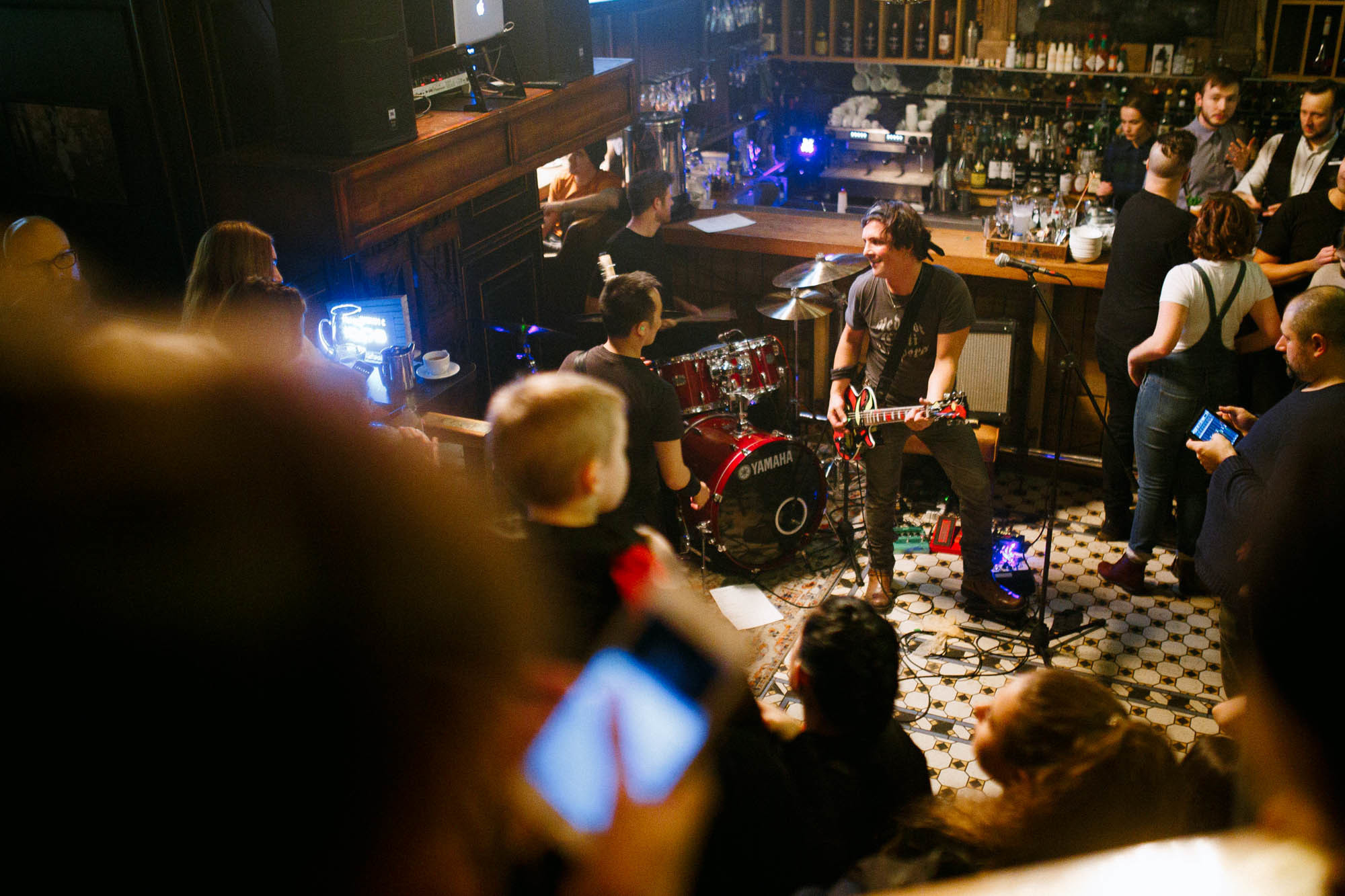 Double Grill and Bar