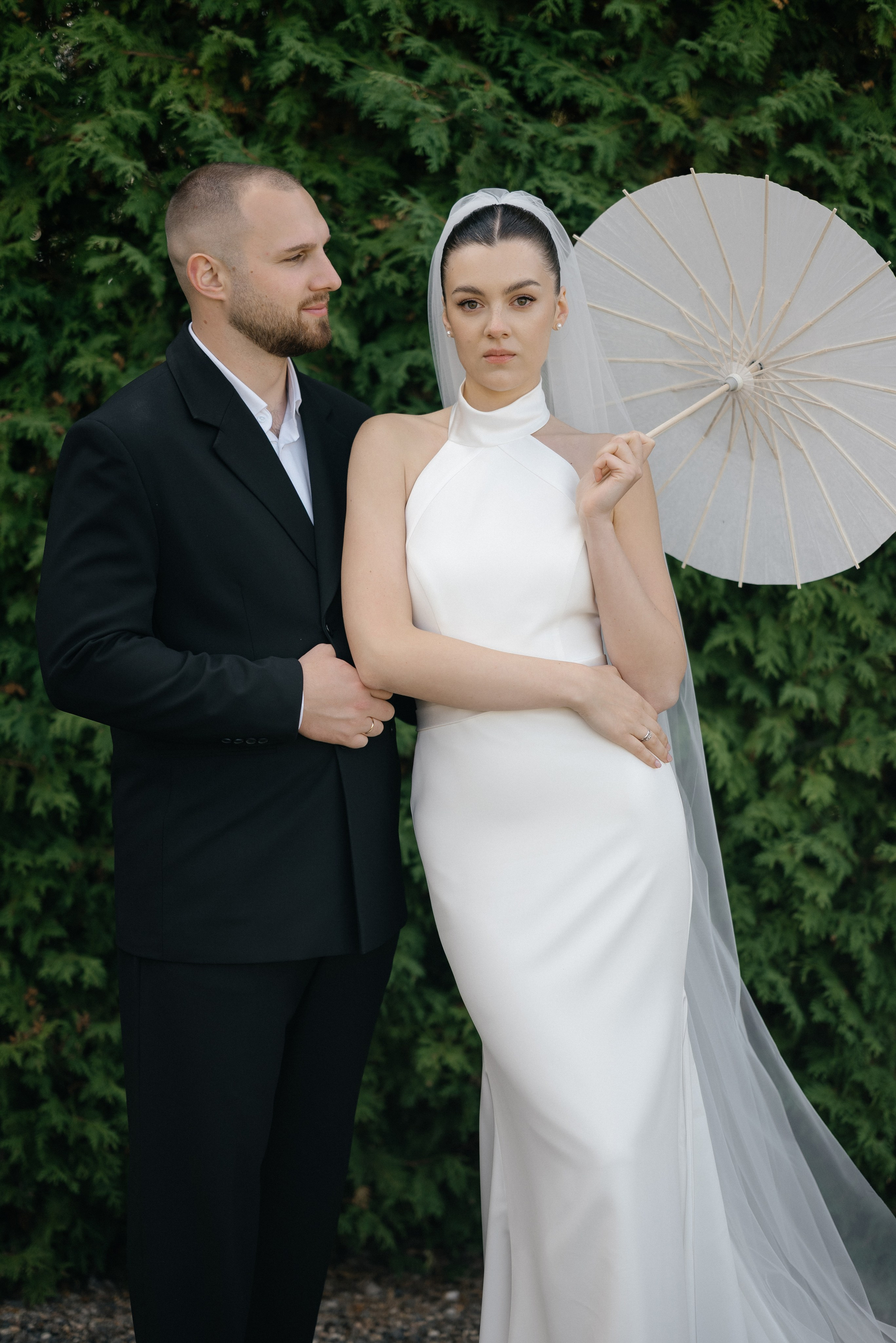 Wedding day in VERSAL PARK. Wedding PHOTOGRAPHER Andrew Vnukov