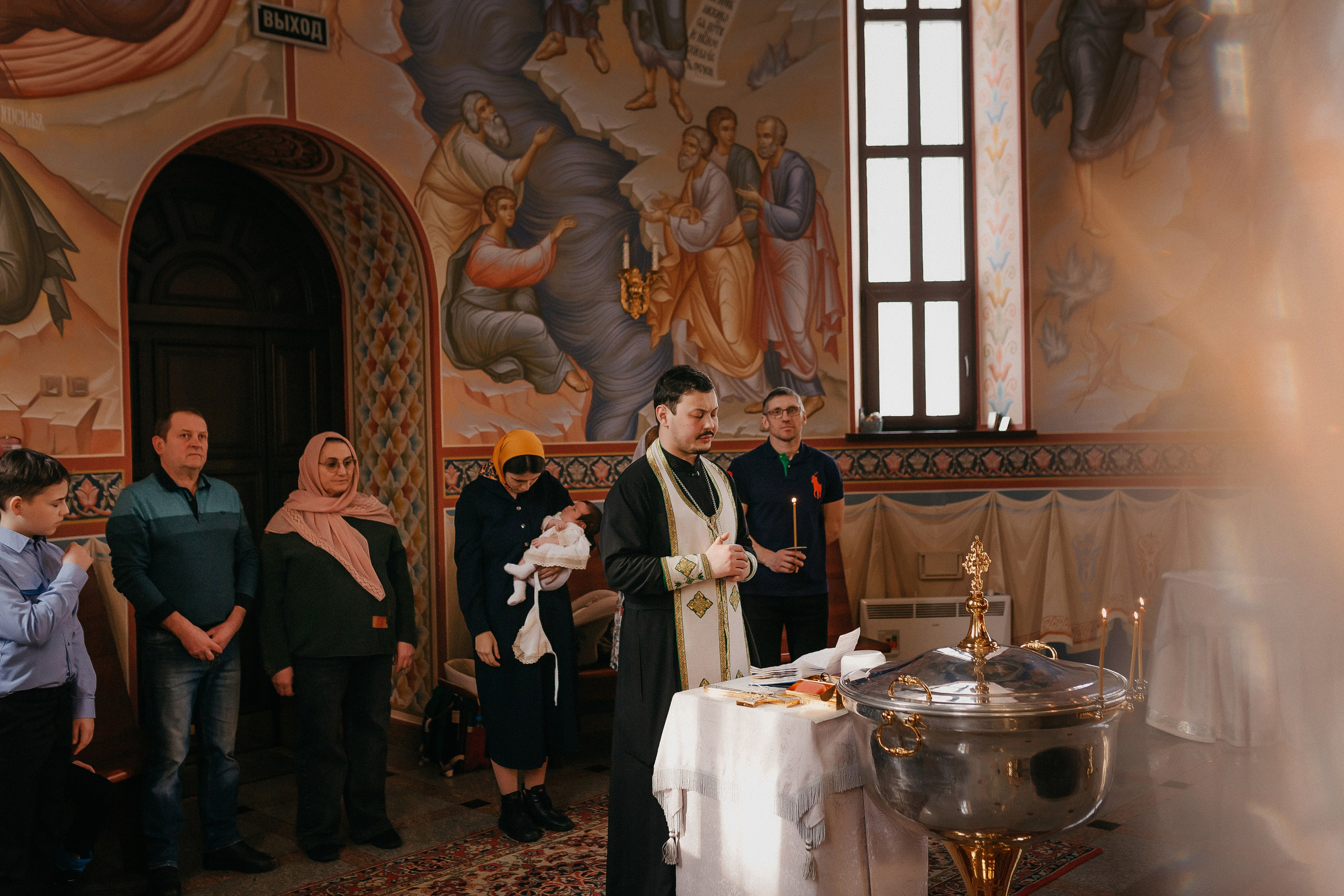 Крещение Арины. Храм Георгия Победоносца. Семейный фотограф в Сургуте