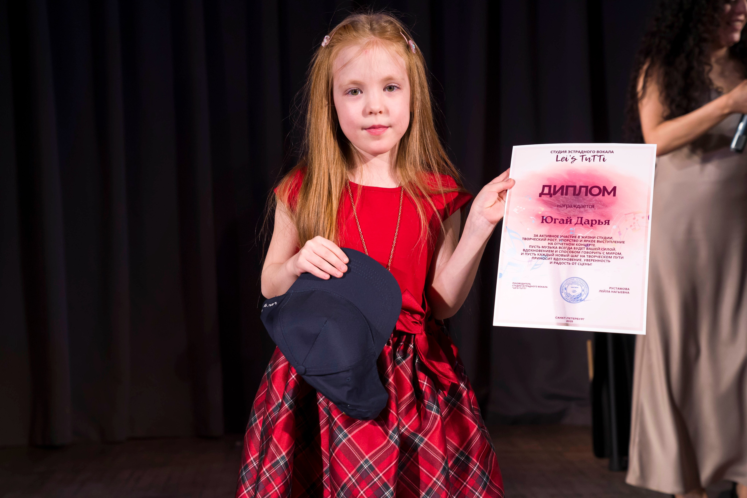 Концерт вокальной студии. Фотограф в Санкт-Петербурге. Репортажная и все съёмки для бизнеса