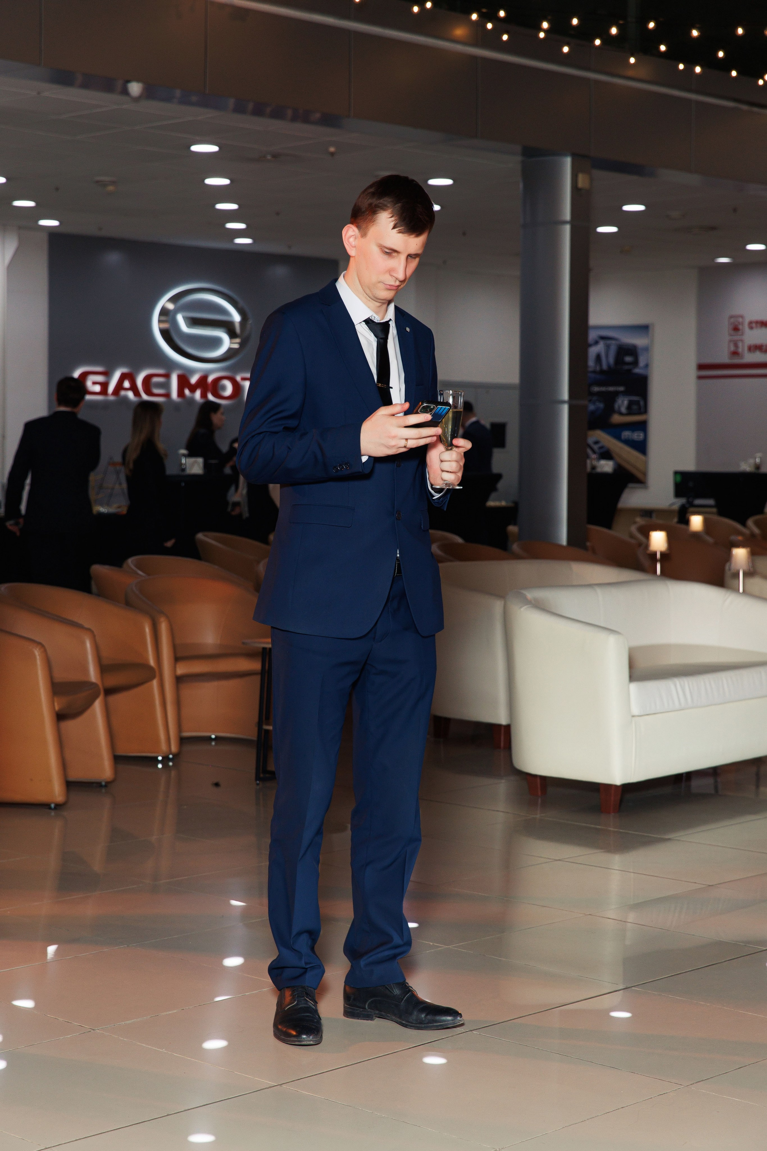 Презентация новой Toyota RAV4. Репортажный и свадебный фотограф в Уфе Павел Кожевников