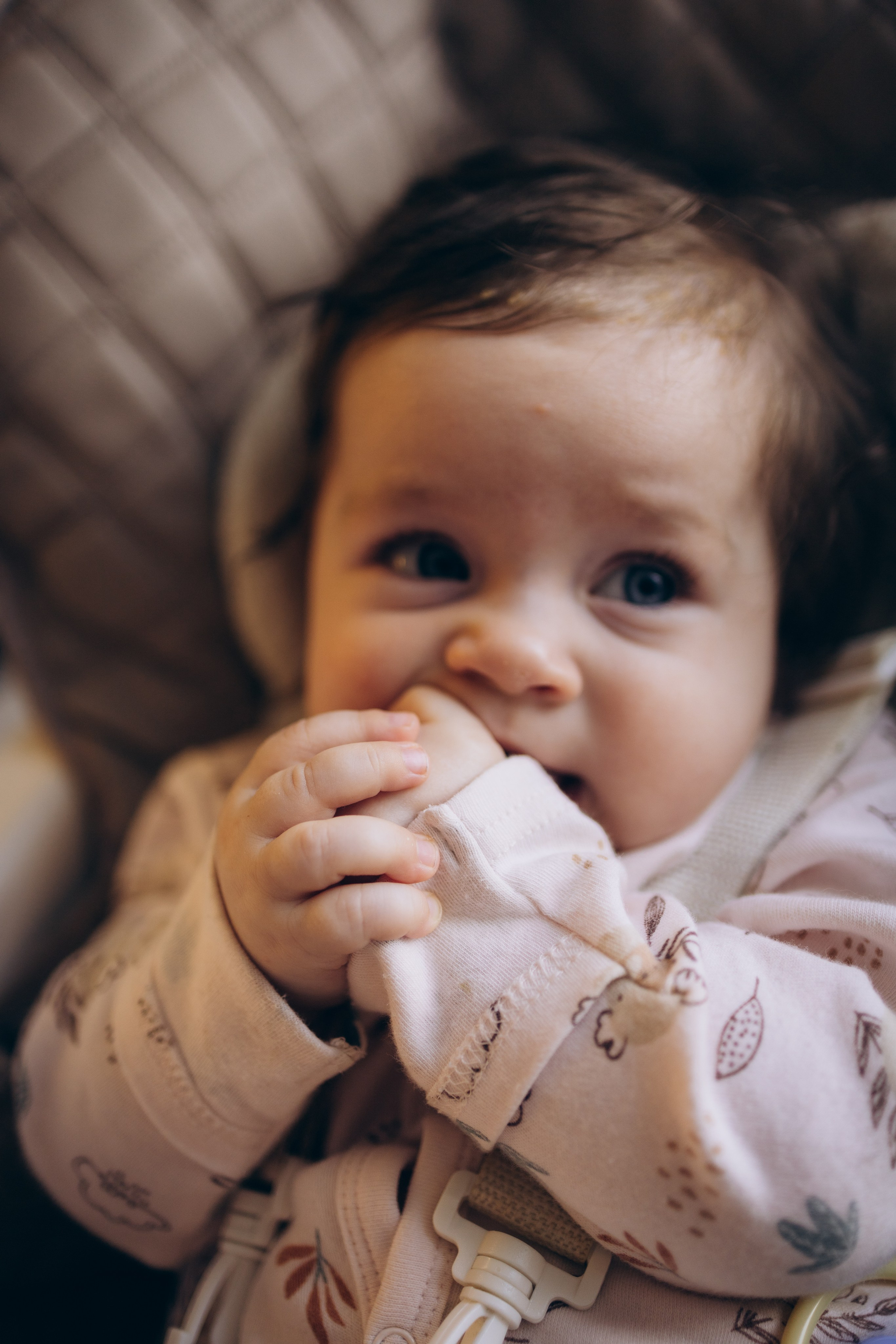 Домашняя уютная семейная фотосессия. Семейный и детский фотограф в Санкт-Петербурге Павлова Елена