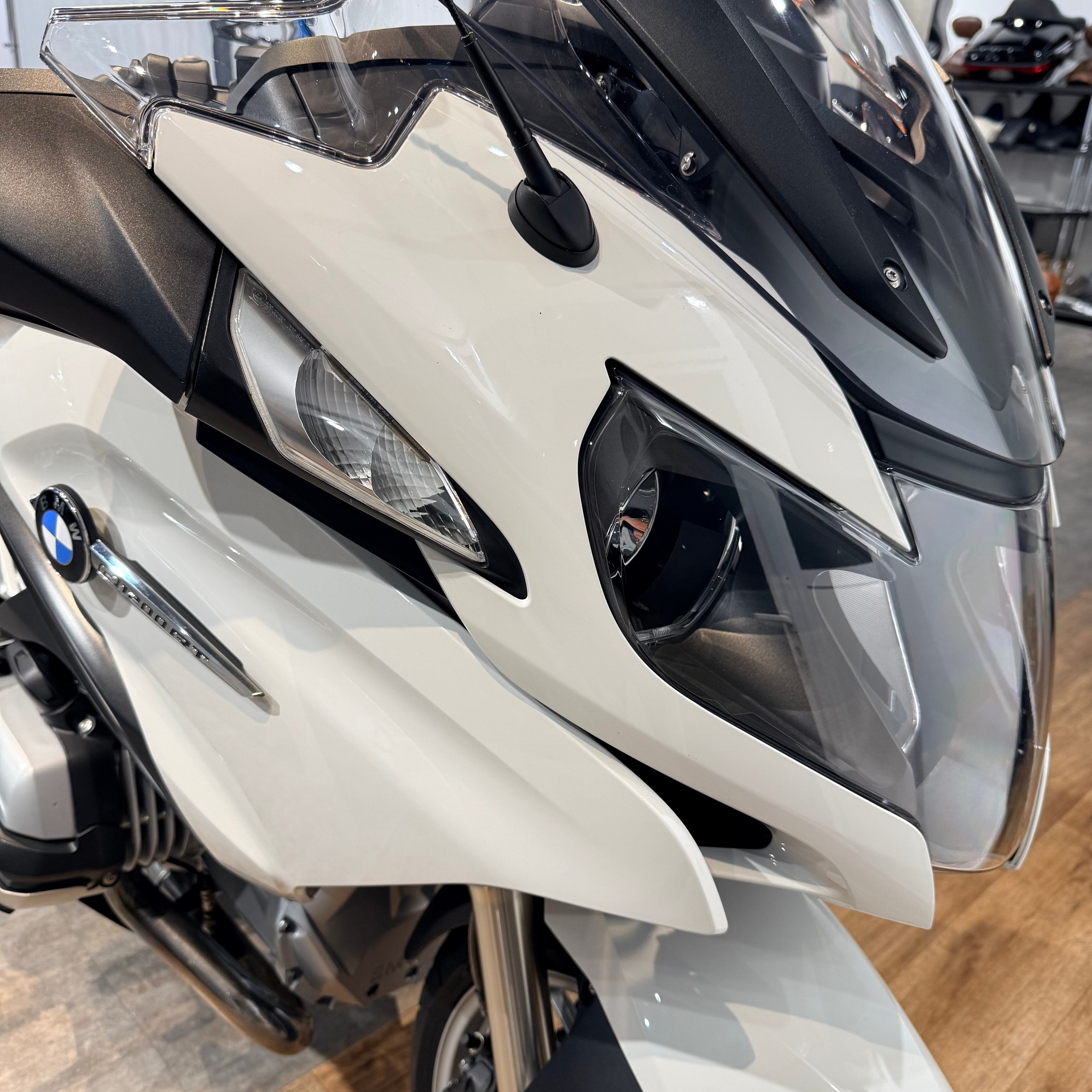 2015 BMW R1200RT Alpine White (VIN WB10*5141). Hello Davidson, Москва. Только хорошие мотоциклы…