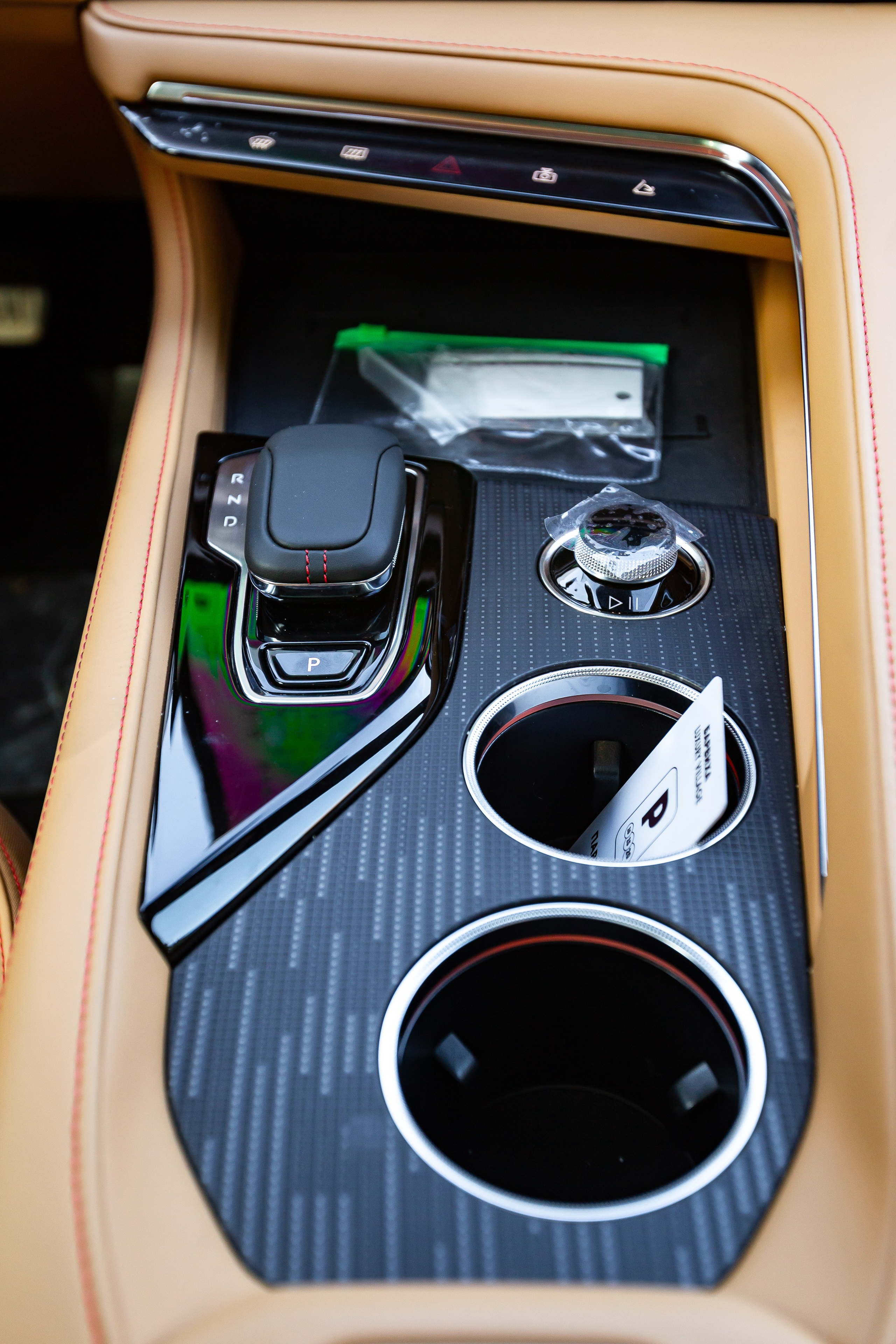 Профессиональная фотосъемка автомобилей в Москве и Московской области. Фотостудия в Москве LUXARTPHOTO