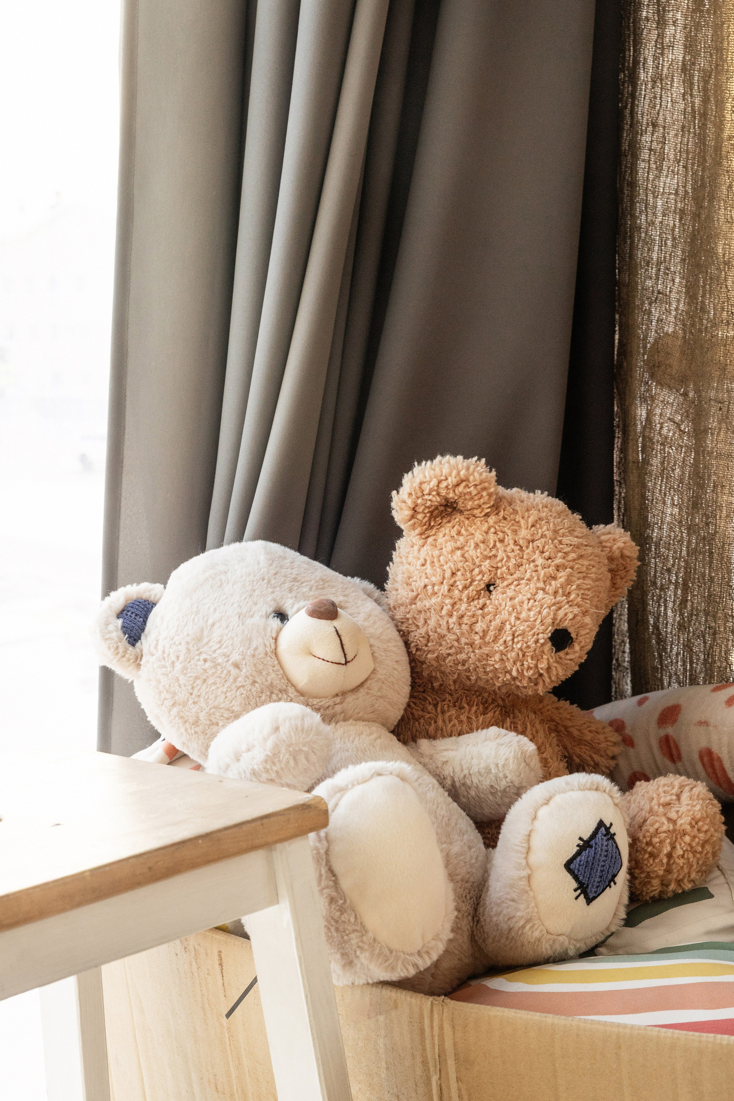 Зал Невский в фотостудии Питер в Сургуте для семейных и индивидуальных фотосессий. Идеально подойдёт для съёмки на выпускные альбомы для старших классов. 