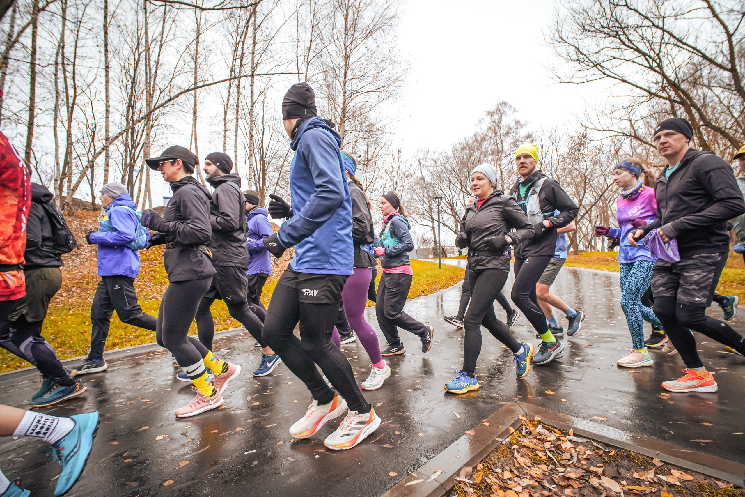 #марафонудома #яuzarun 2024 2-я петля, группа 6:30. Роман Капилюшов. Бег. Фото. Видео. г. Люберцы