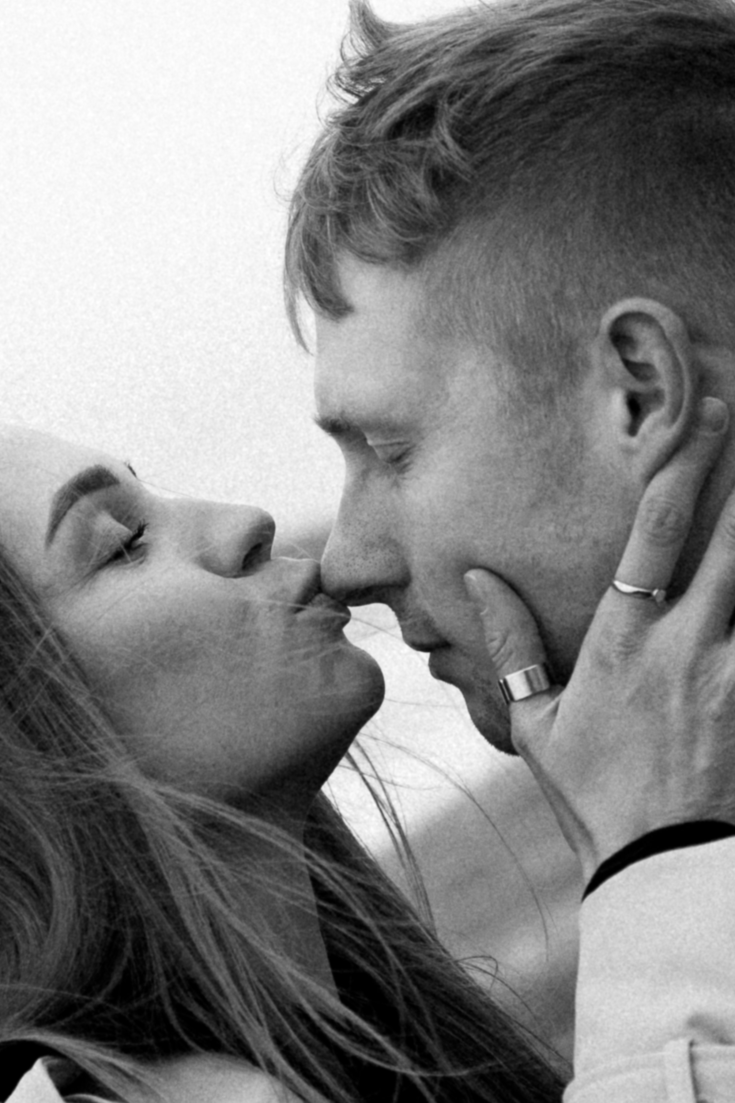 Love story на скале. Фотограф в Выборге и Санкт-Петербурге Маша Гуляева