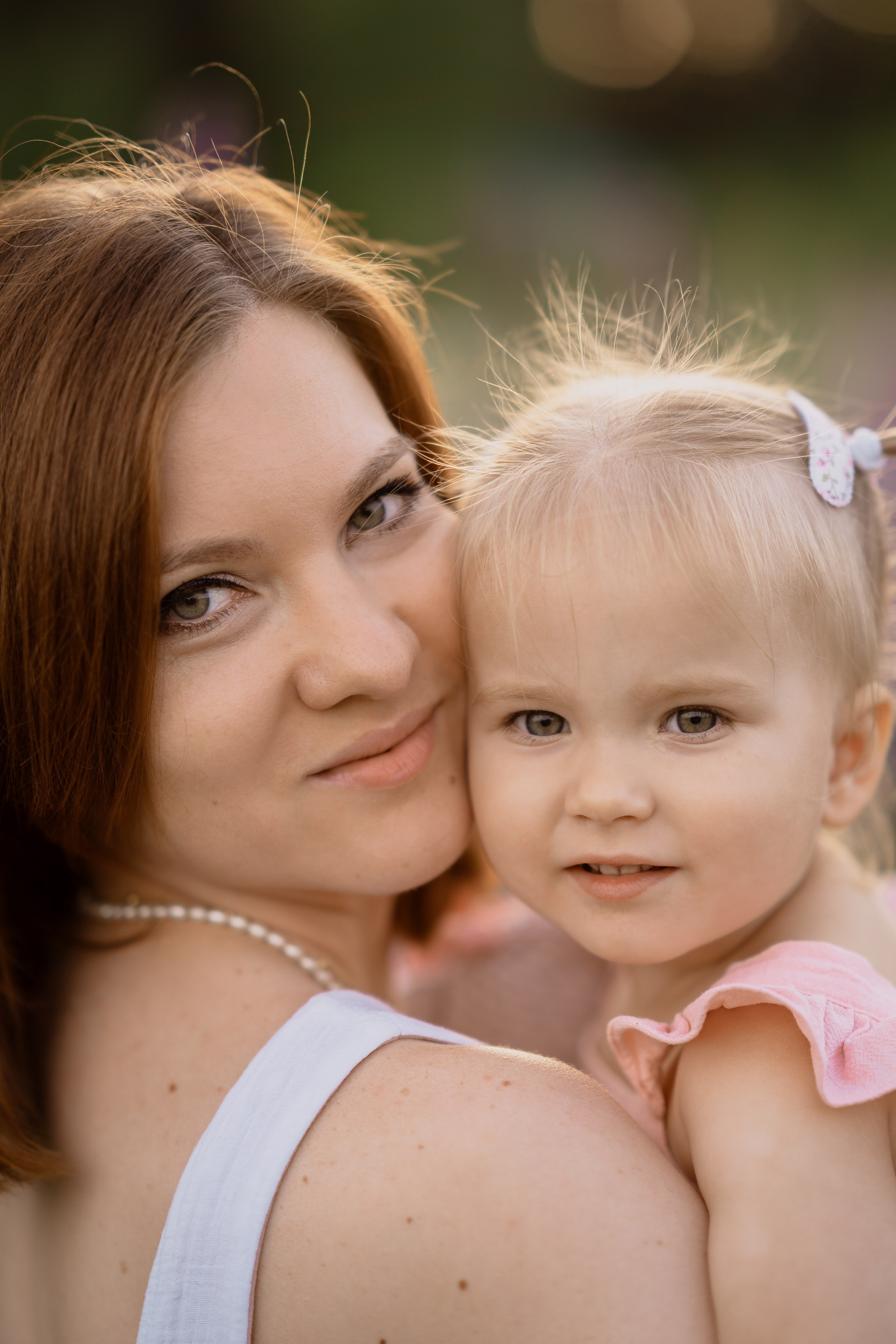 Фотосессия в люпинах. Анюта с мамой и папой. Семейный и детский фотограф в Сергиев Посаде, Хотьково Якимчук Любовь