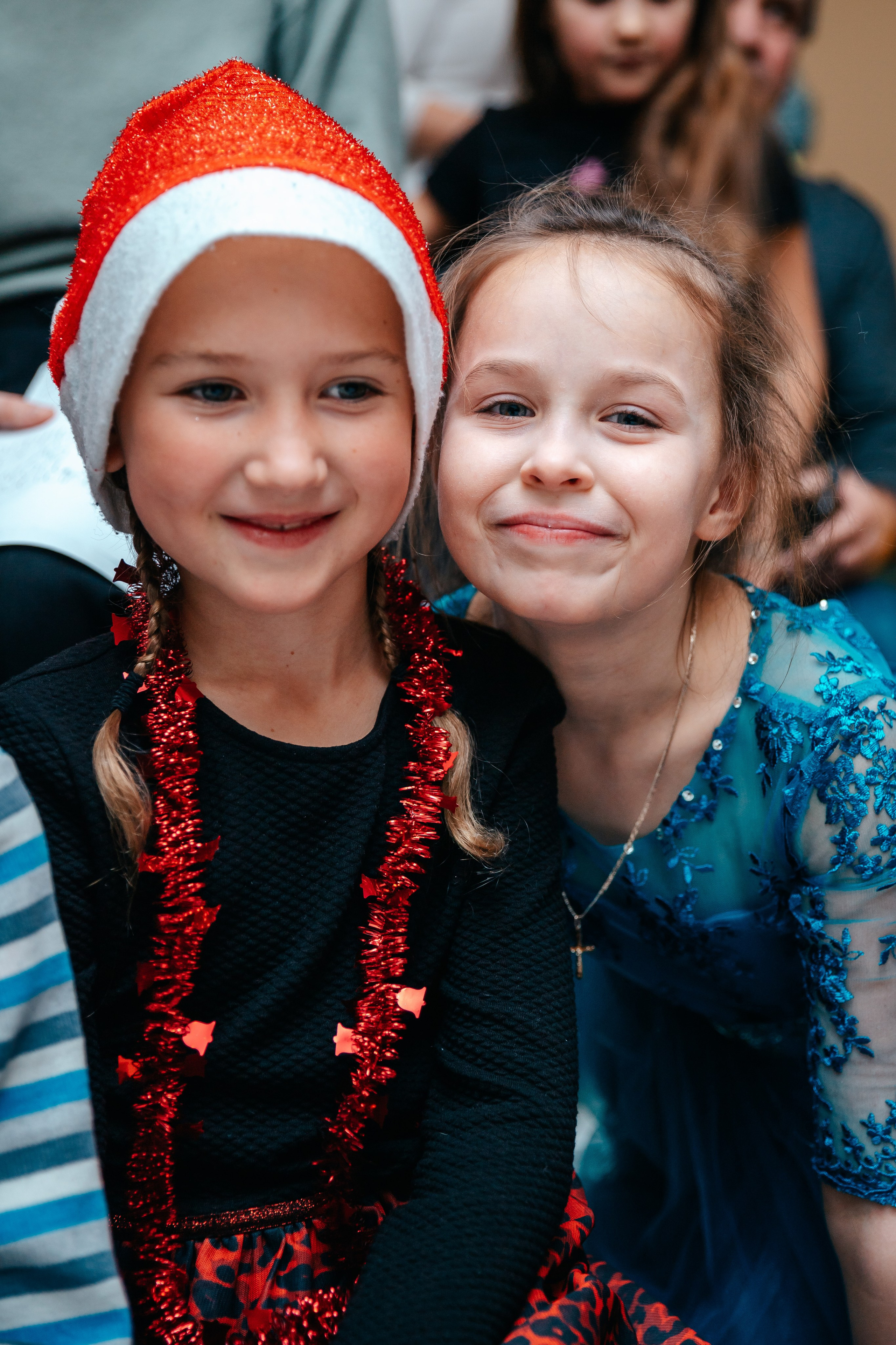 Новогодний утренник в Монтессори-школе. Семейный lifestyle фотограф в Санкт-Петербурге Людмила Пахомова