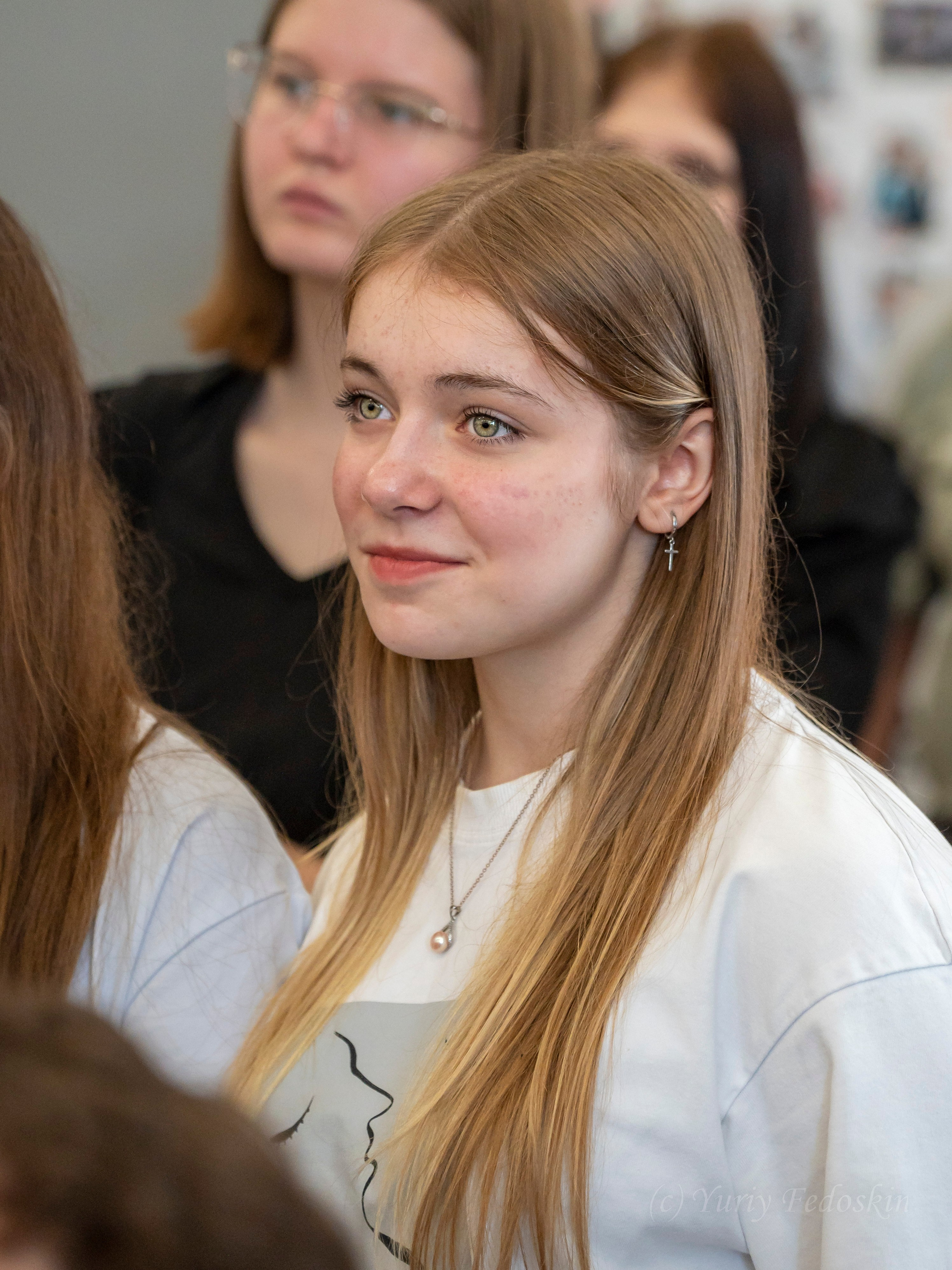 Репортаж о выпускном 9 классов в школе № 7 города Королёва, 26.06.24г. Профессиональный фотограф интерьеров в Москве Юрий Федоскин