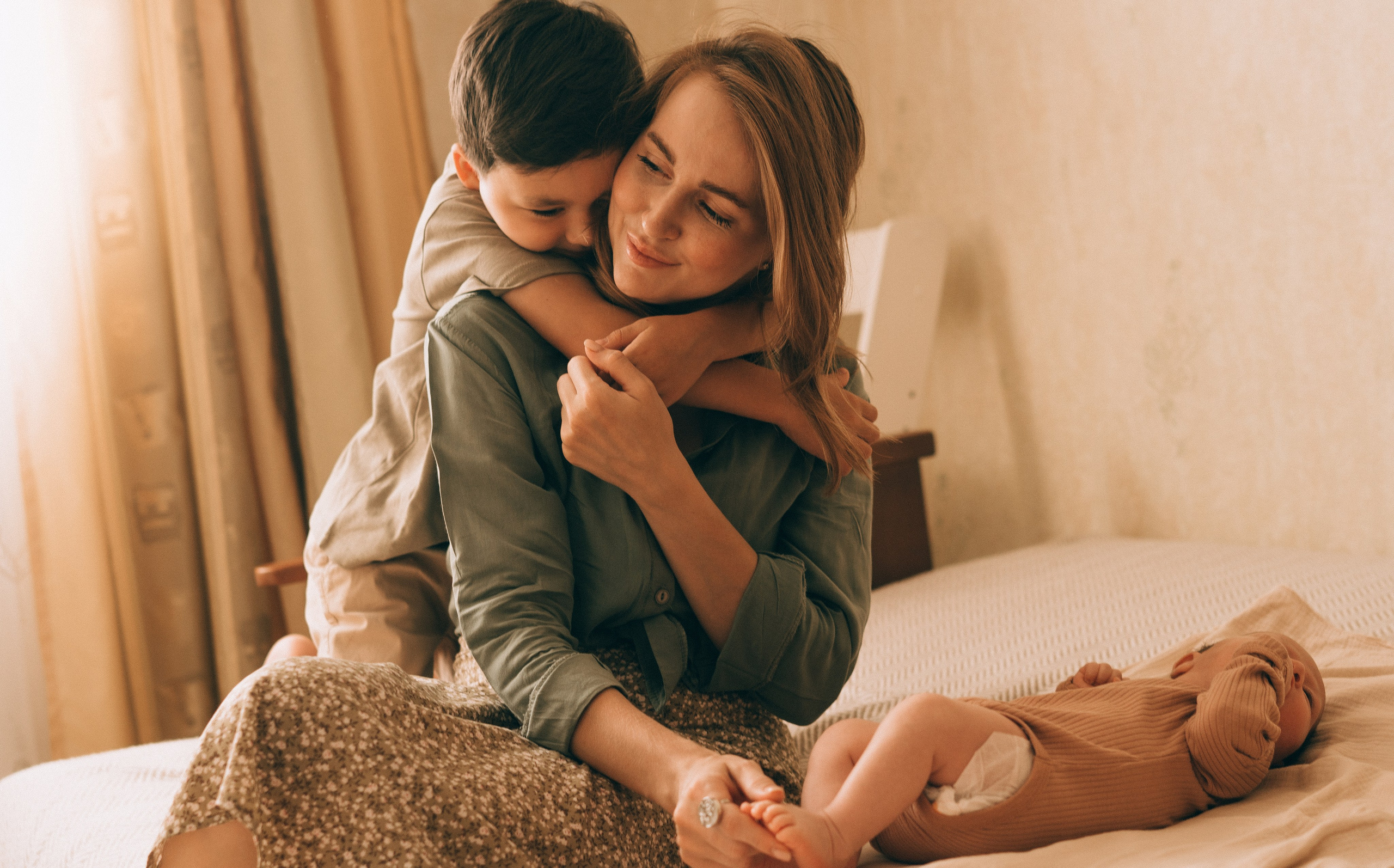 Домашняя фотосессия вчетвером. Семейный, ньюборн фотограф, фотограф на роды в Москве, Виктория Тюльдюкова