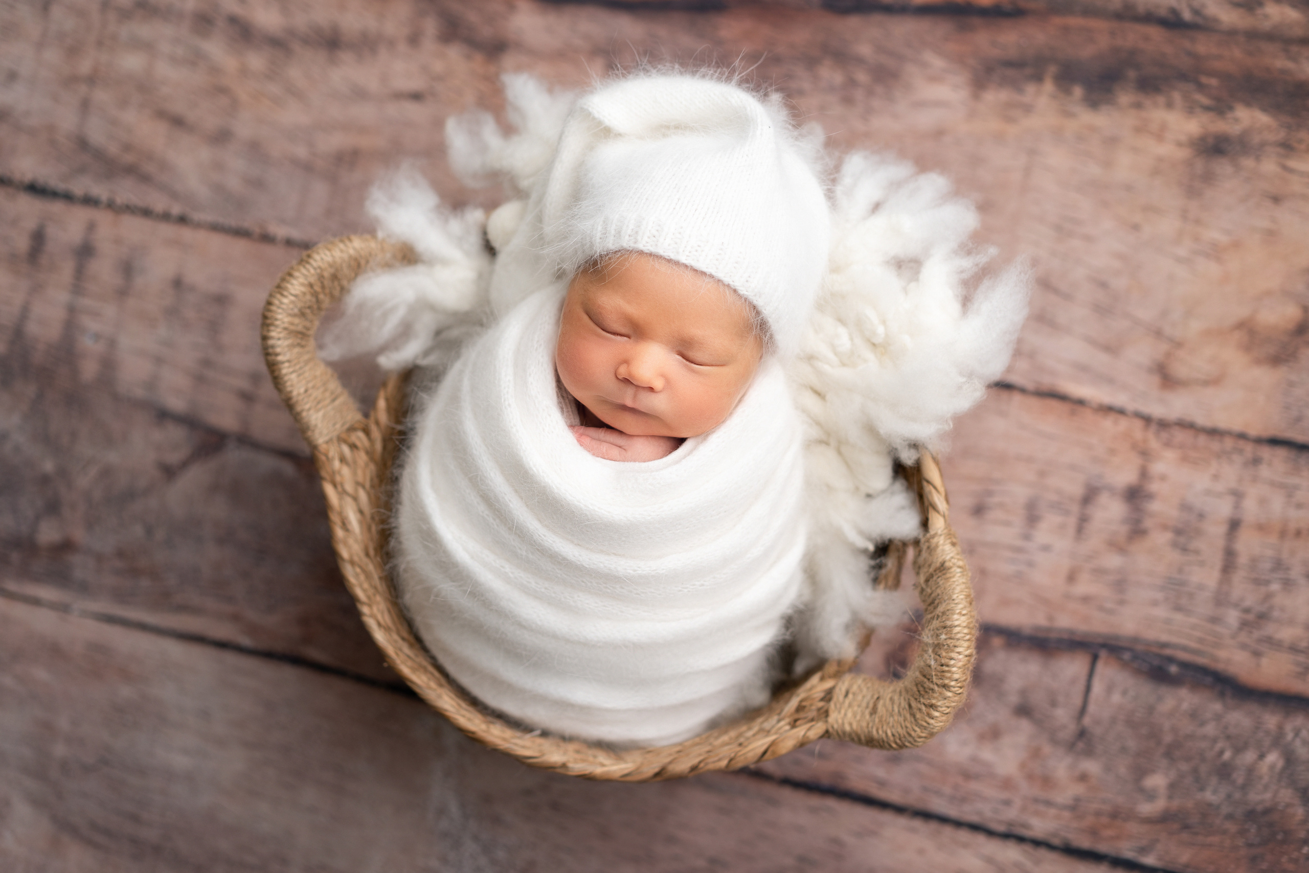 Данияр. Фотограф новорождённых малышей в Уфе