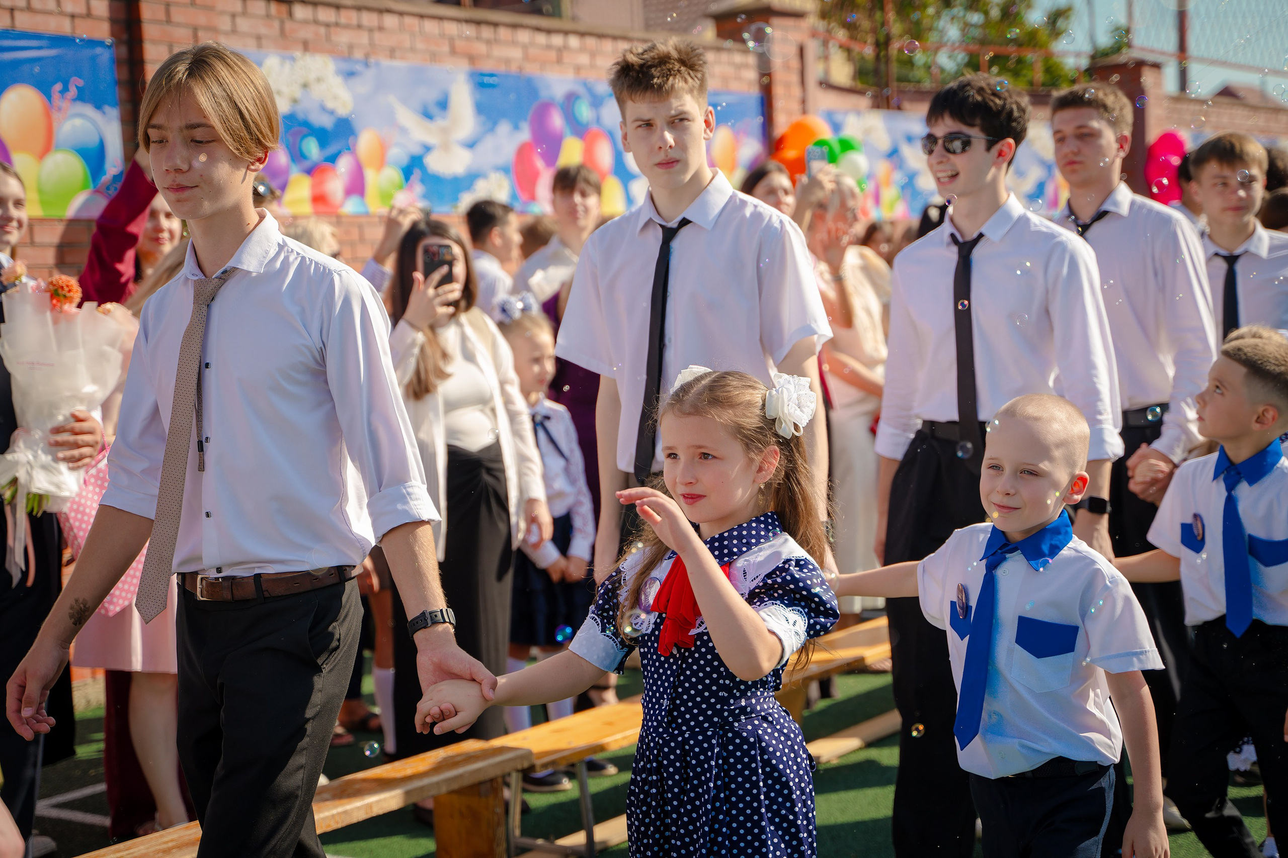 1Сентября_ ЮВЕНТА 1кл_Гимназия 92. Фотографы из солнечного Краснодара Вадим и Надежда Митус
