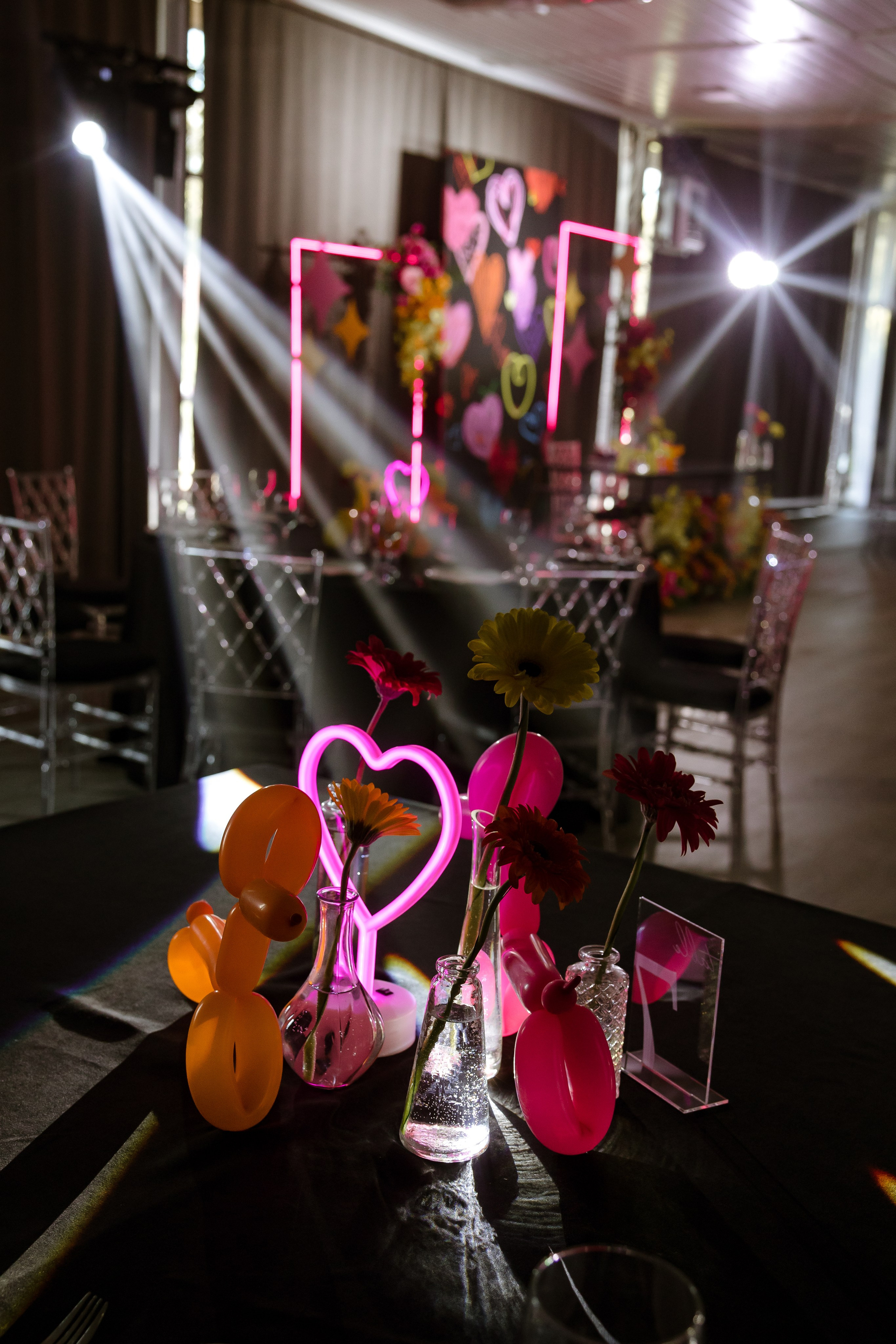 Яркая свадьба в «Нет на карте» в Самаре. Свадебный и семейный фотограф в Самаре и Тольятти | Елена Топанцева