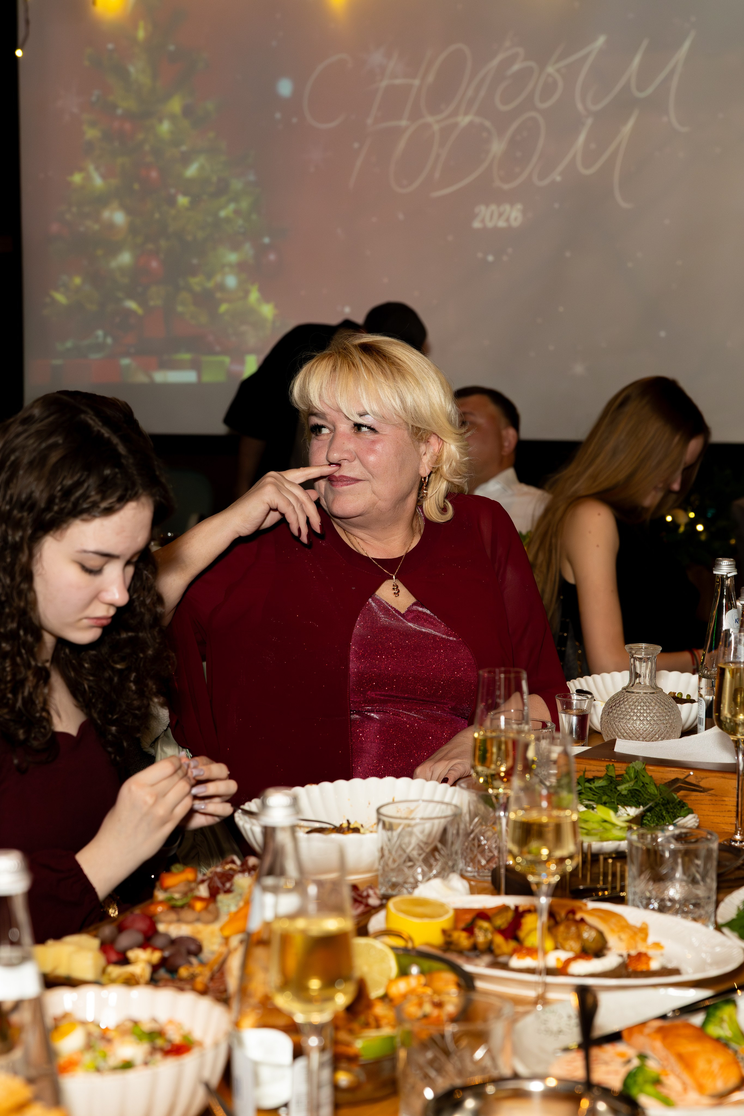 Новогодняя ночь 2026 в панорамном ресторане «Чайка». Дженбаз Павел — фотограф в Ялте