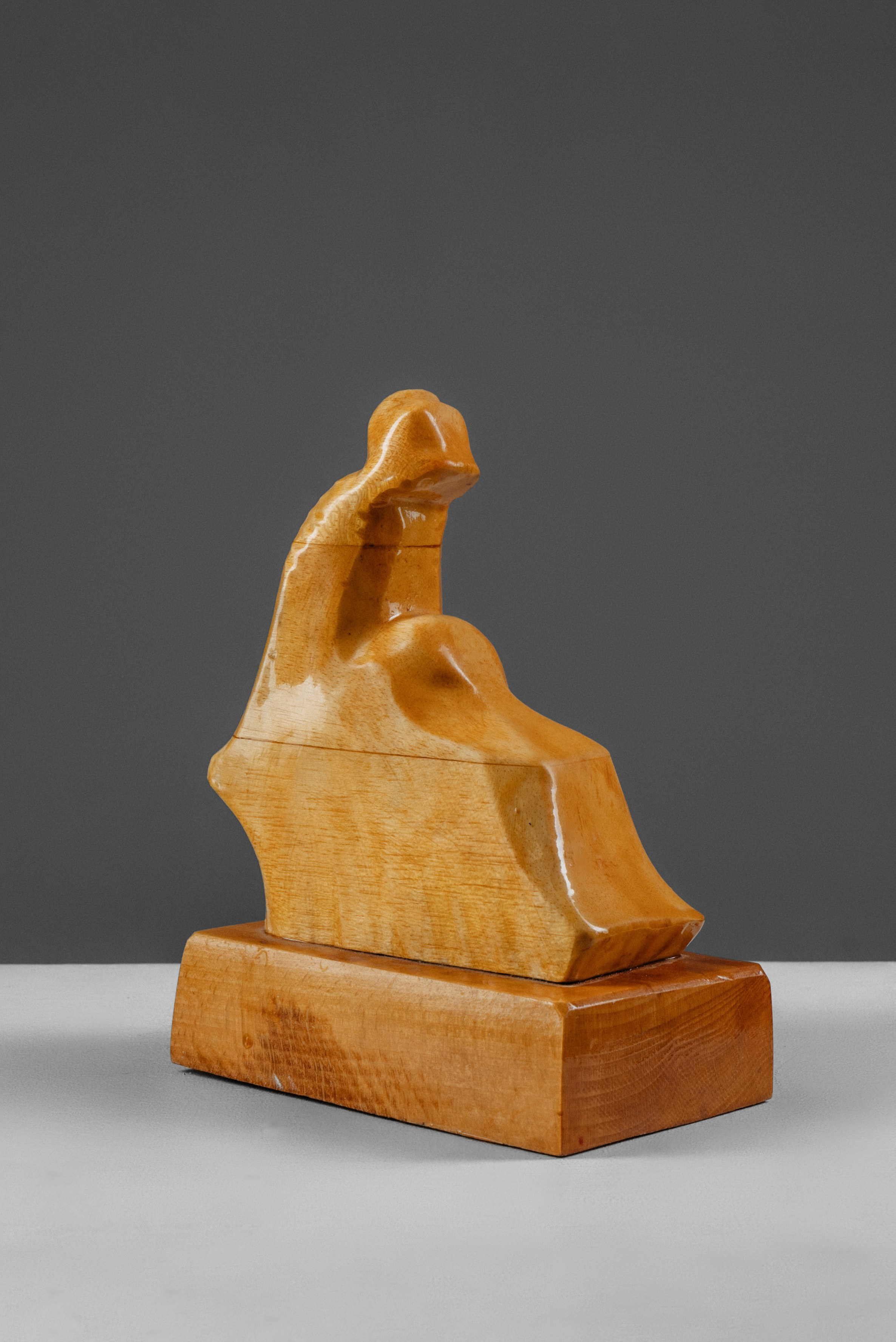 Скульптура "Портрет жены", 2021 год, дерево 10*25*20