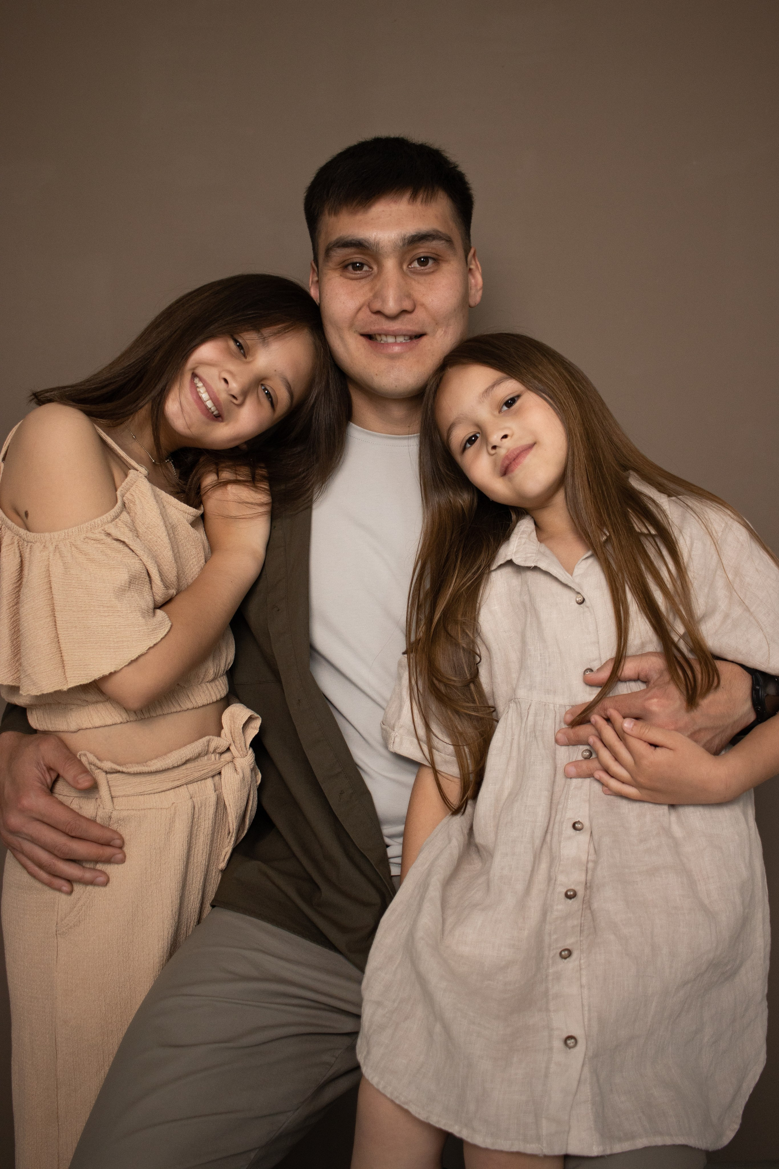 Студийная фотосессия. Фотограф в Астане, индивидуальная, семейная, домашняя фотосессия