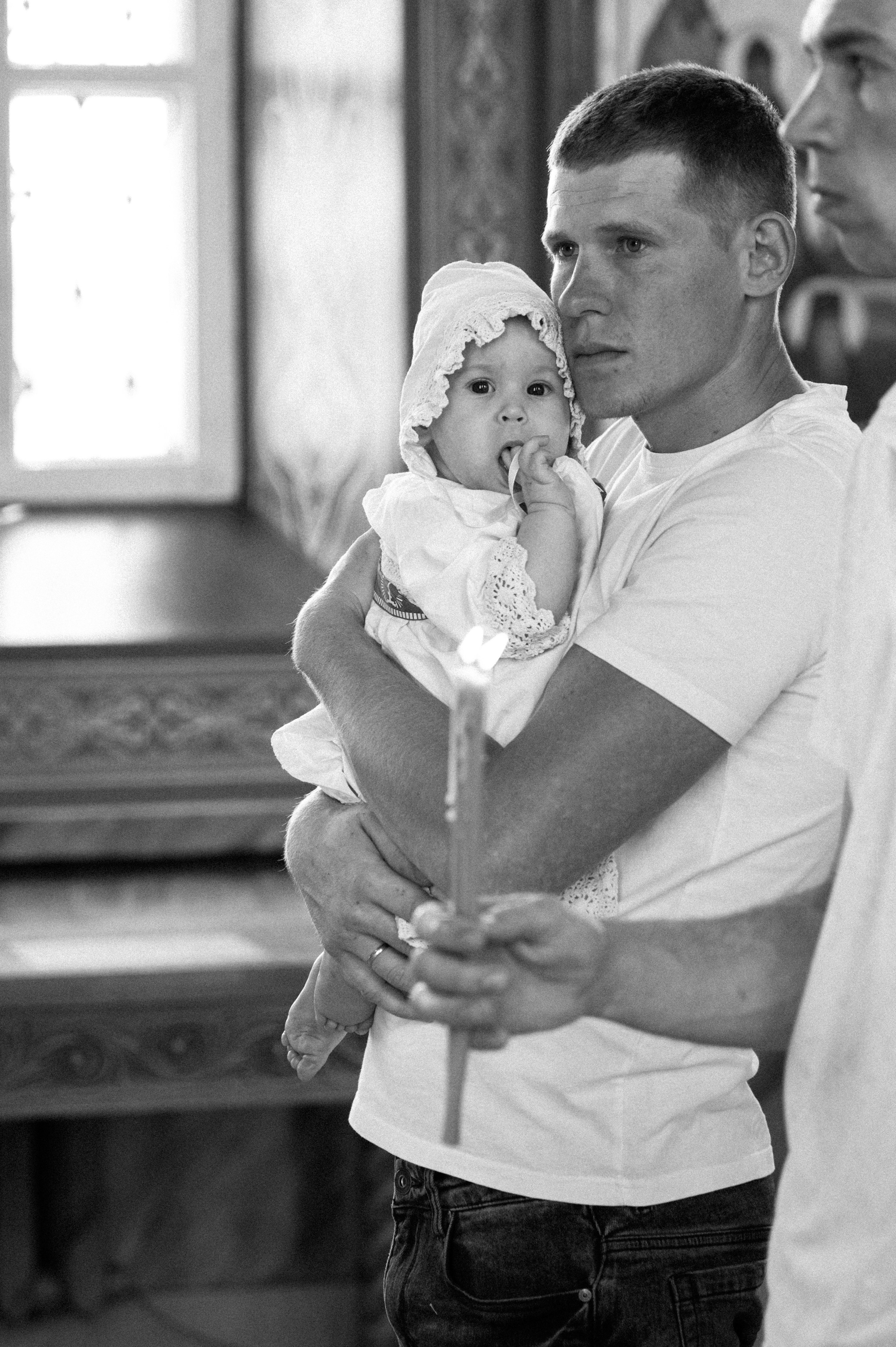 Таинство Крещения Дарьи (Храм Преполовения Пятидесятницы). Фотограф Ярута Оксана / Ростов-на-Дону