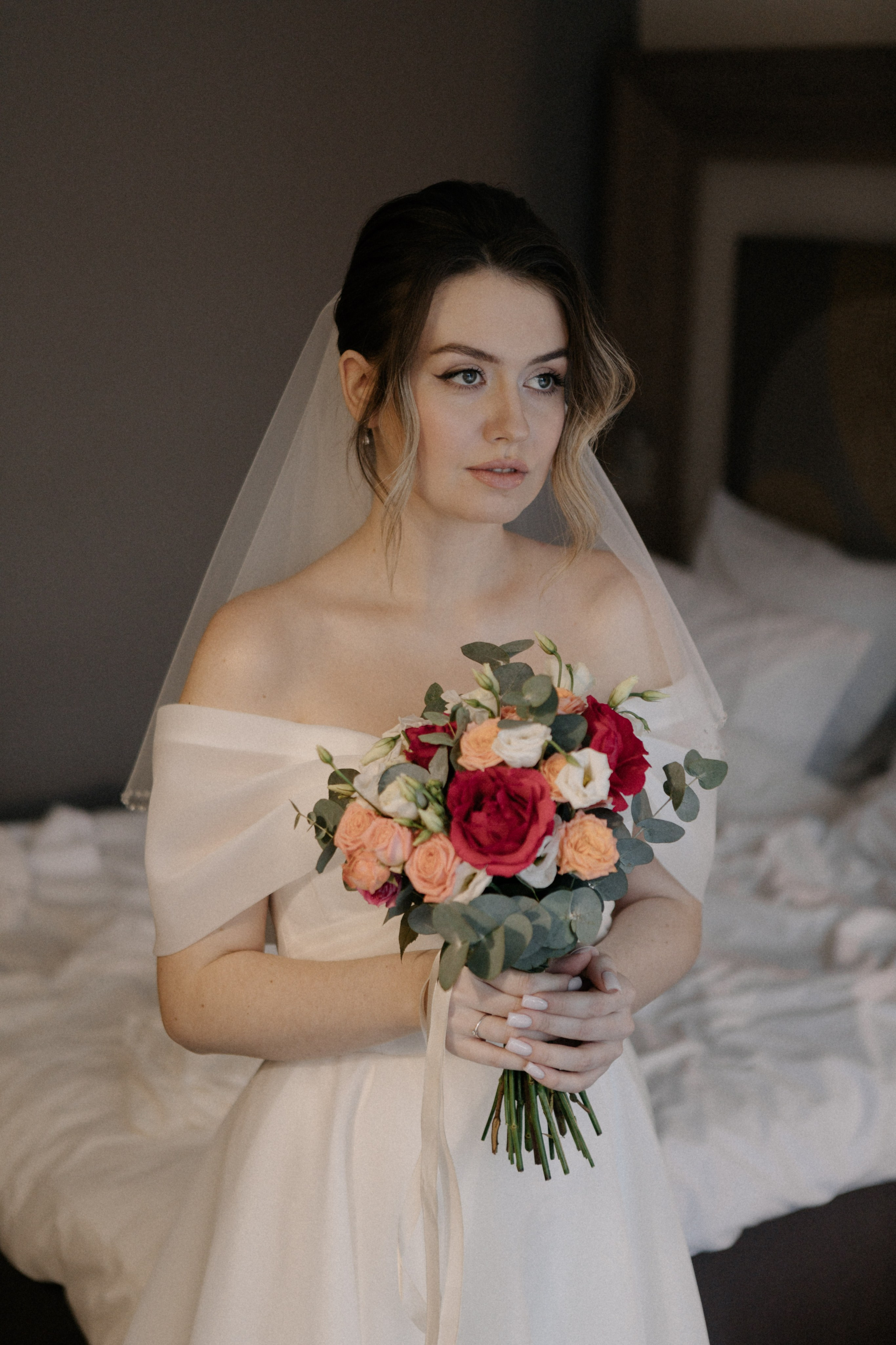 Ксюша и Илья. Утро в отеле роспись в Birds. Свадебный и портретный фотограф в Москве Анастасия Масюк