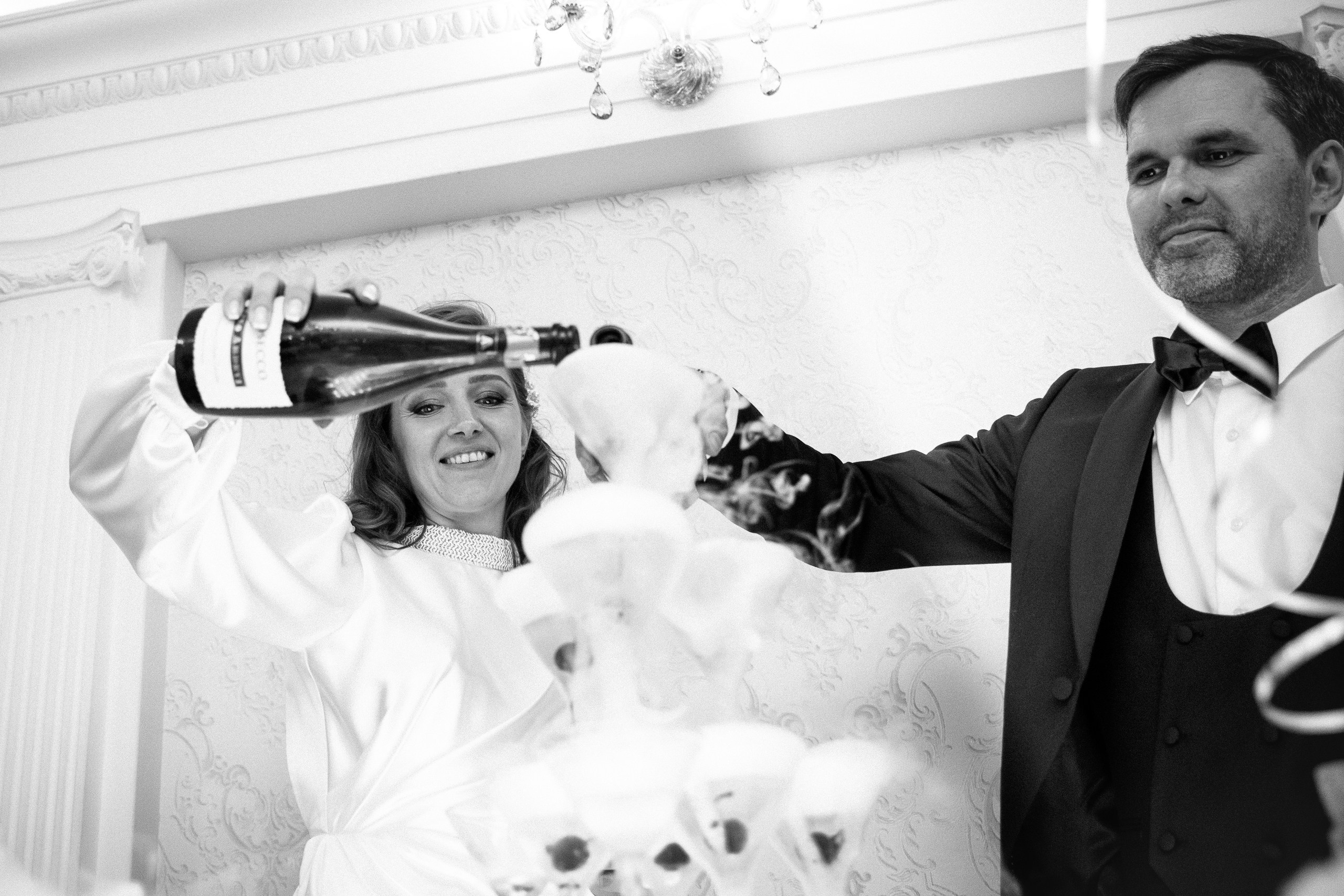 Хотим гулять и пить шампанское. Главная