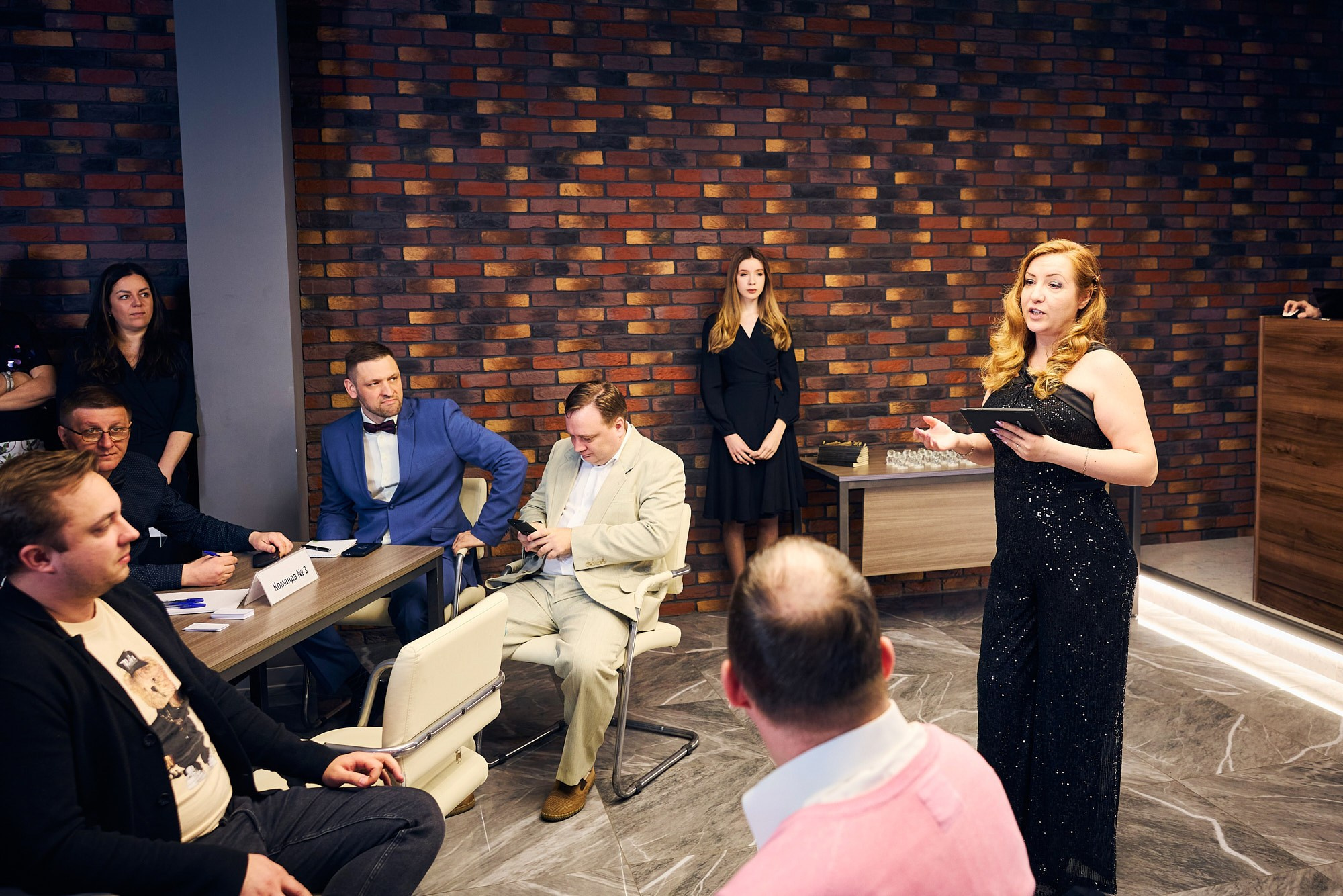 Фотограф на корпоратив «Сибирская Коллекция» — репортажная съёмка праздника. Репортажный фотограф в Москве — Дмитрий Тарасов | Съёмка мероприятий, концертов, корпоративов