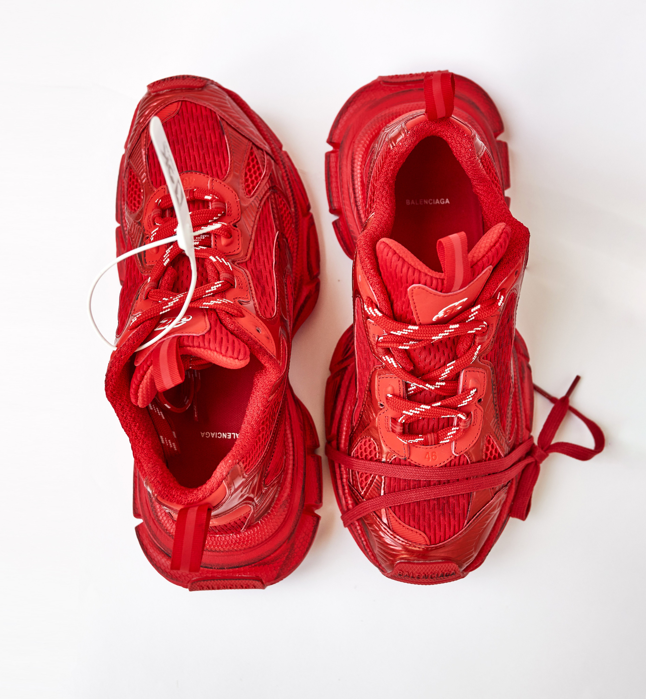 Кроссовки. Фотограф Юлия Маринина