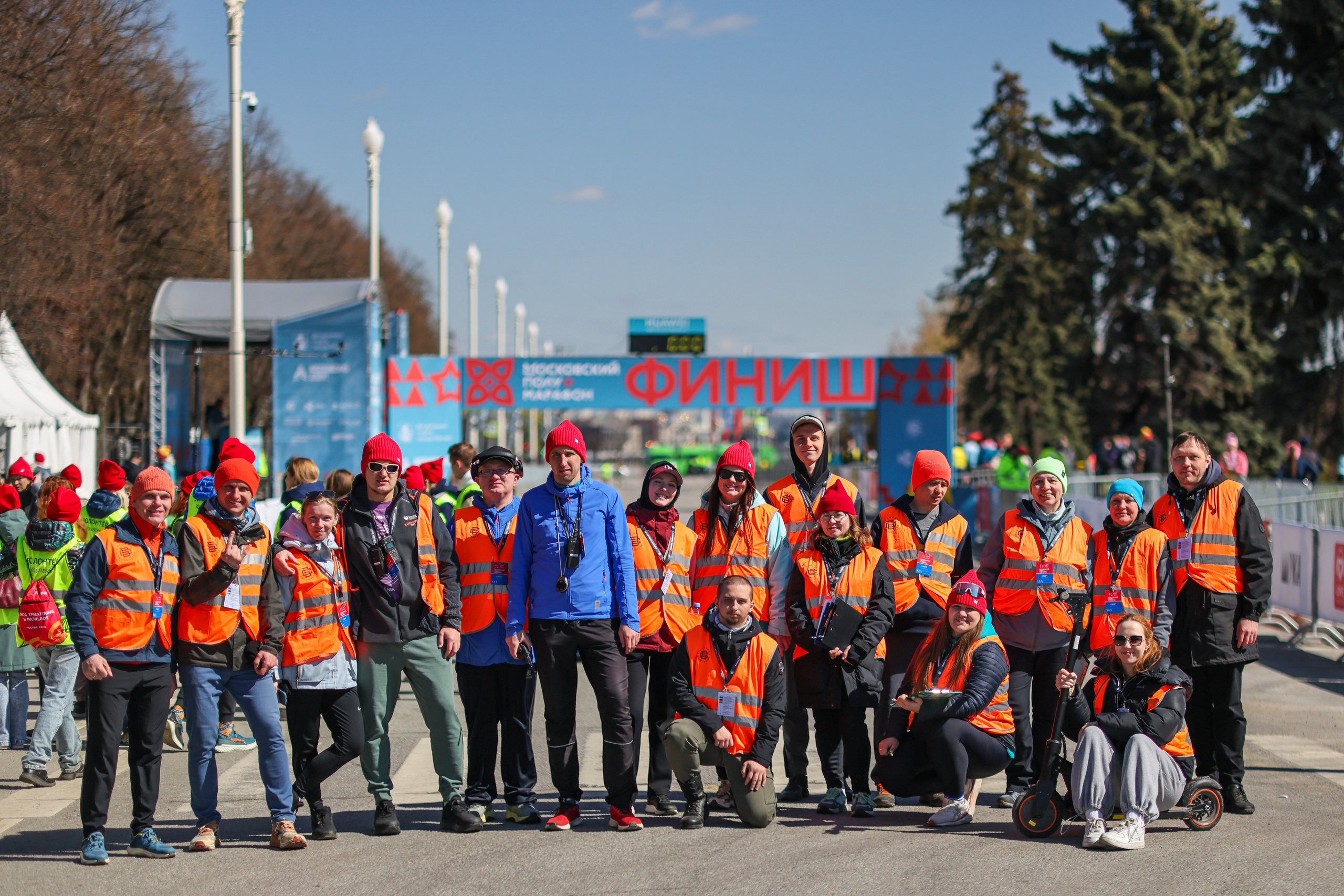 Московский полумарафон 25 и 26.04.26. Фотограф Сергей Ловкий
