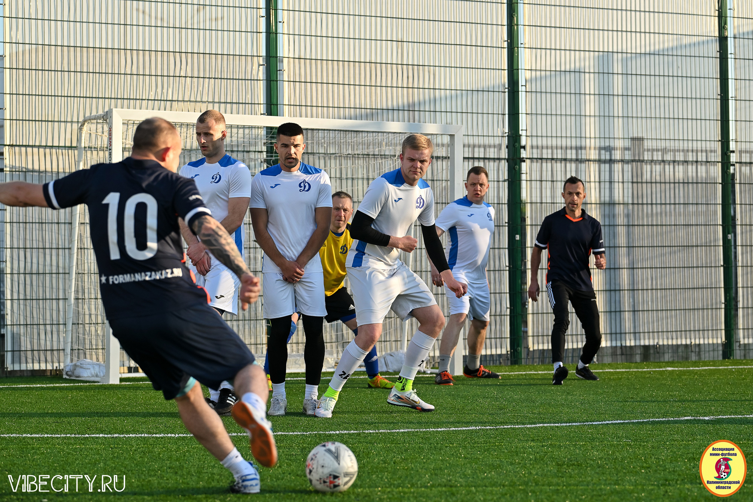 ИГРЫ МИНИ-ФУТБОЛЬНОЙ И КОРПОРАТИВНОЙ ЛИГИ. VIBECITY.RU Вайб Сити Ру Фоторепортажи Фотоотчеты Калининград