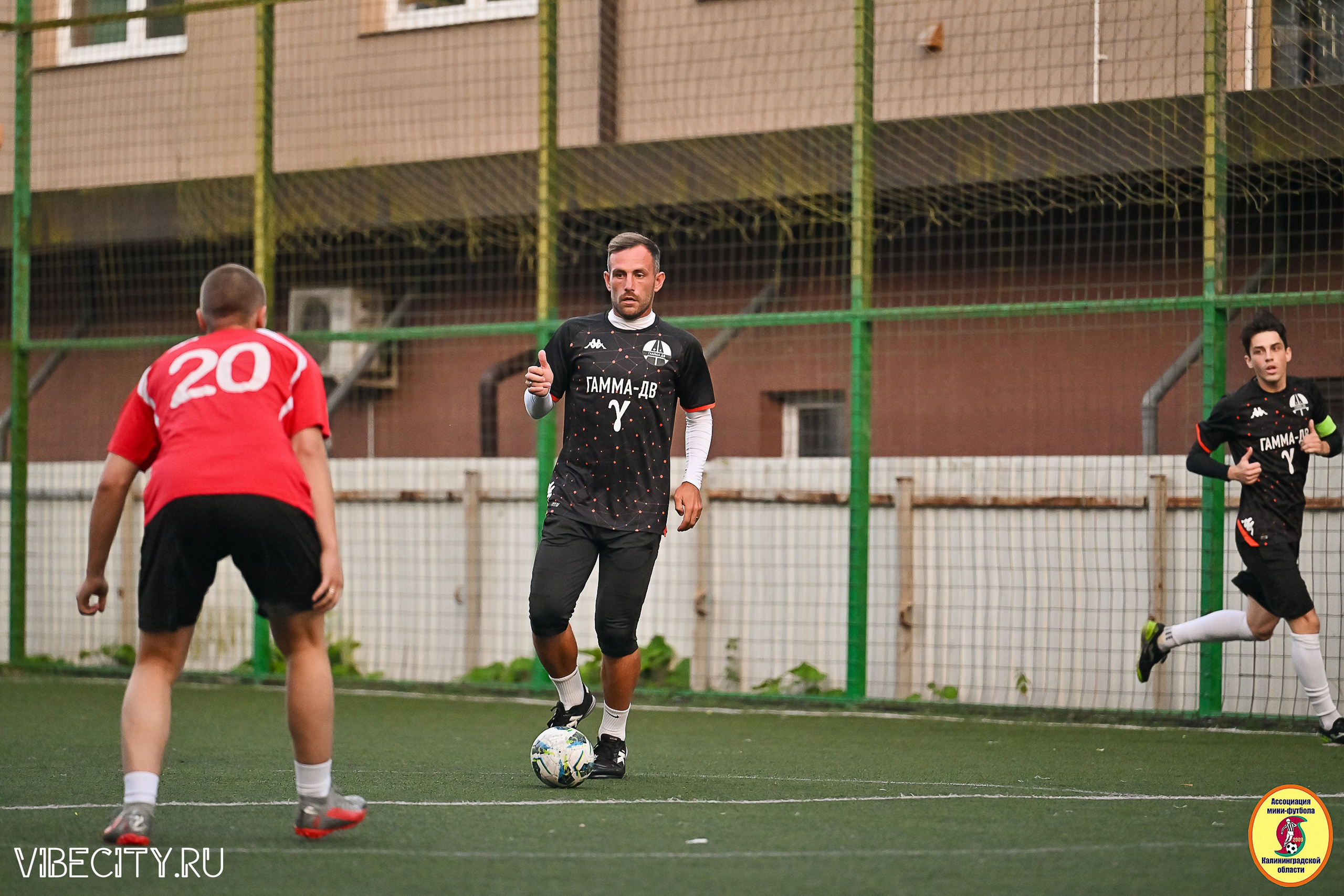ИГРЫ ПЛЕЙ-ОФФ ПЕРВОГО ДИВИЗИОНА МИНИ-ФУТБОЛЬНОЙ ЛИГИ. VIBECITY.RU Вайб Сити Ру Фоторепортажи Фотоотчеты Калининград