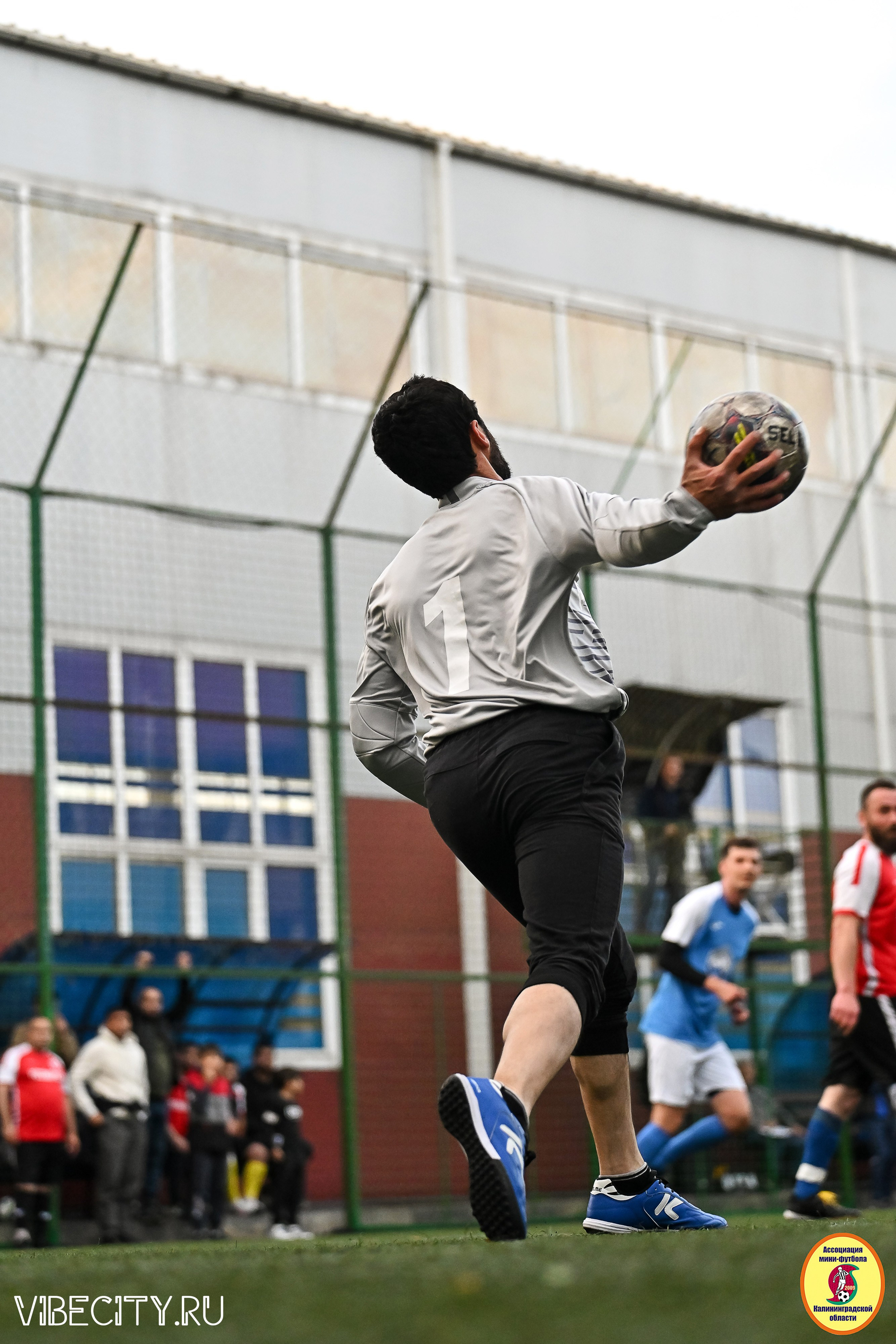 ИГРЫ МИНИ-ФУТБОЛЬНОЙ И КОРПОРАТИВНОЙ ЛИГИ. VIBECITY.RU Вайб Сити Ру Фоторепортажи Фотоотчеты Калининград