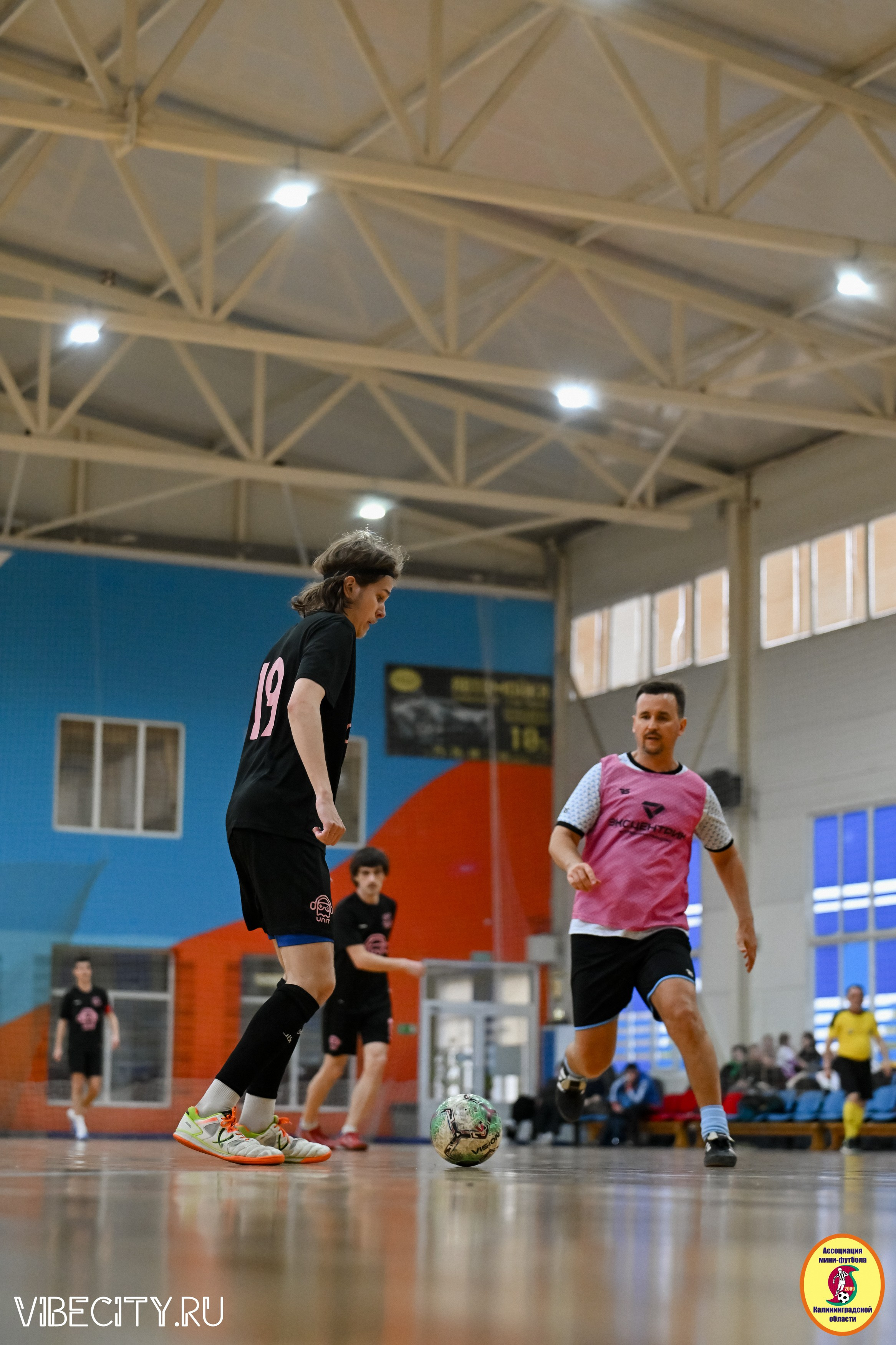 8 тур Корпоративной Бизнес-Лиги по футзалу. VIBECITY.RU Вайб Сити Ру Фоторепортажи Фотоотчеты Калининград