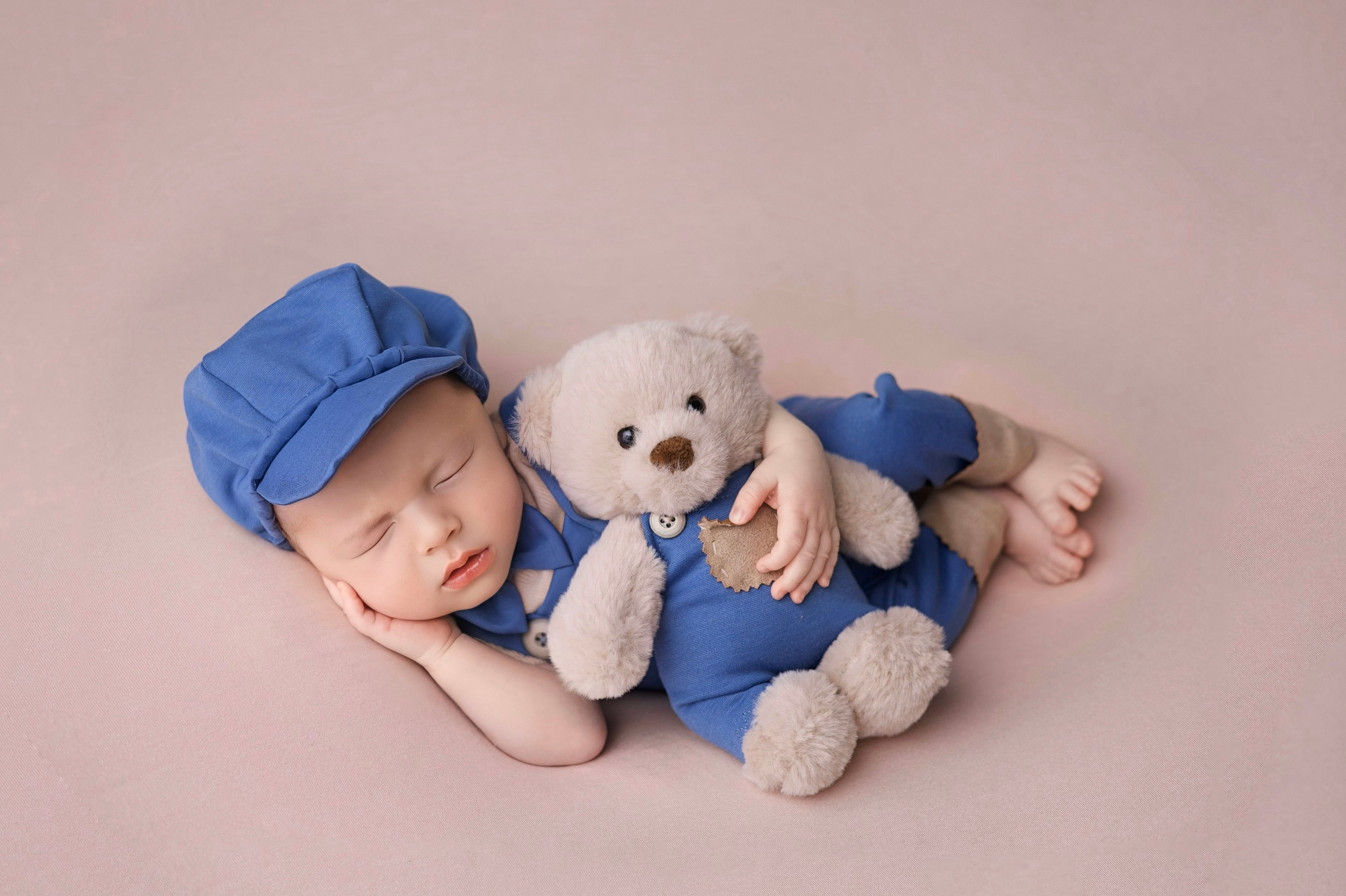 Мальчики. Давидова Лола Москва фотограф новорожденных