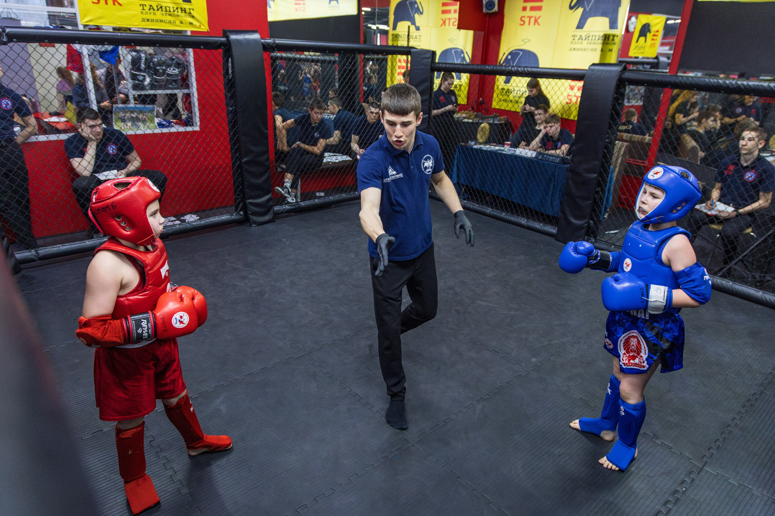 Золотой слон. Репортажный фотограф Екатеринбург | Яркий, качественный репортаж | Концерты, клубы, репортаж, праздники, корпоративы