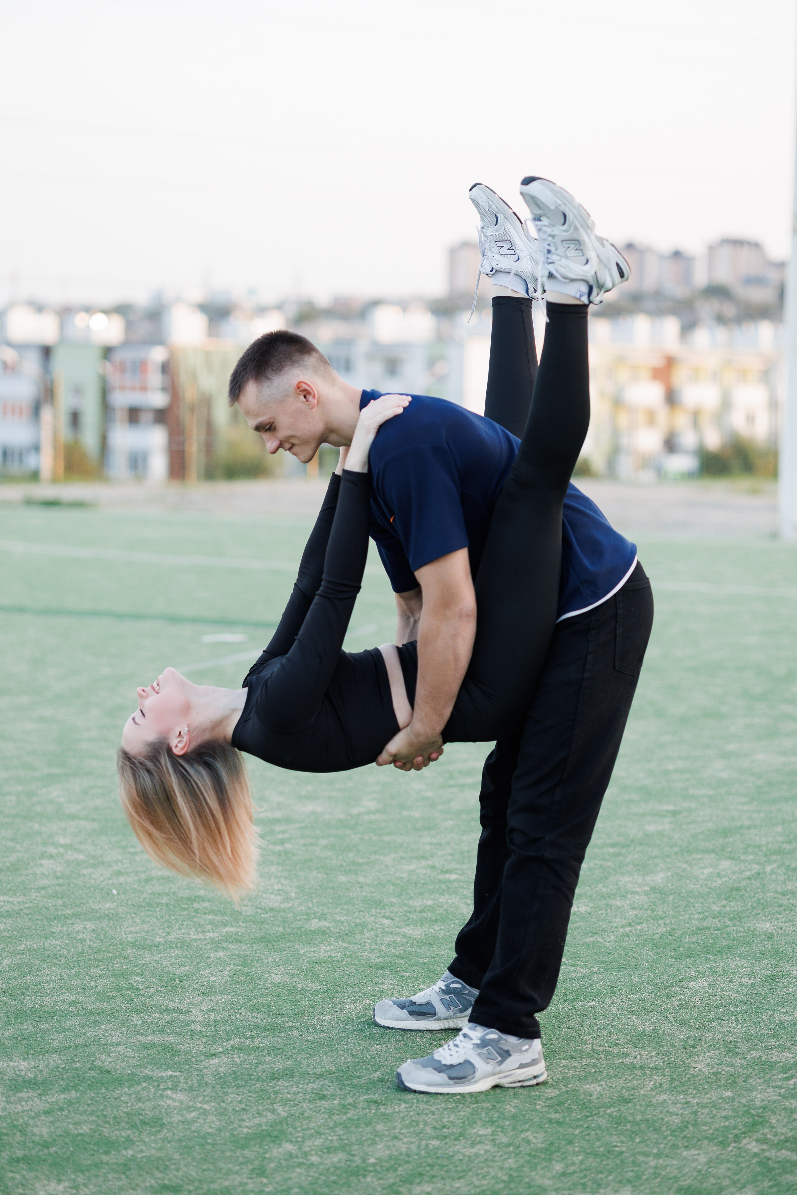 На спорт площадке (Настя+Игорь). Photograph Svetlana Volkova