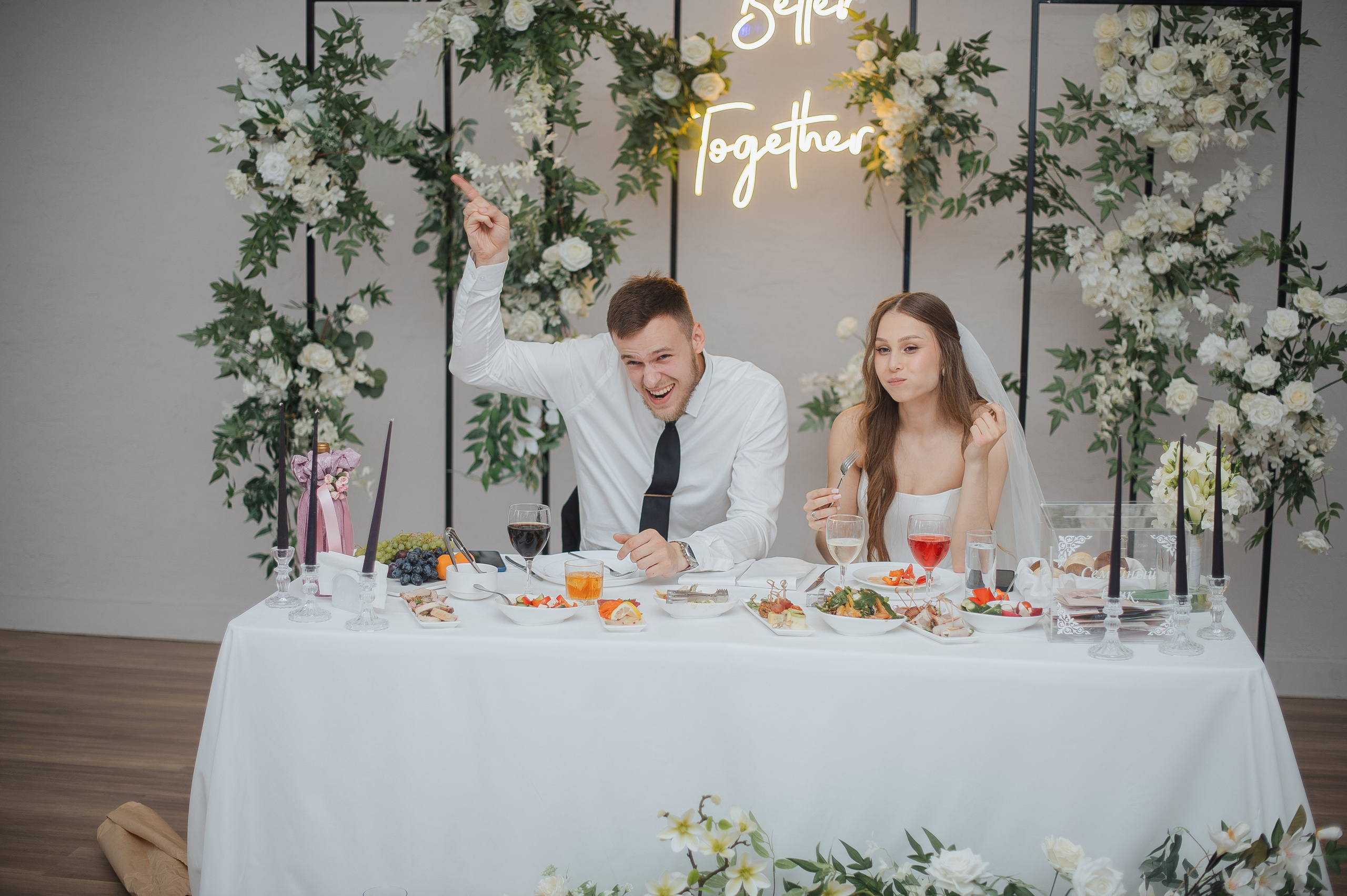 Свадьба на берегу Волги. Свадебный фотограф в Ярославле Денис Медоваров