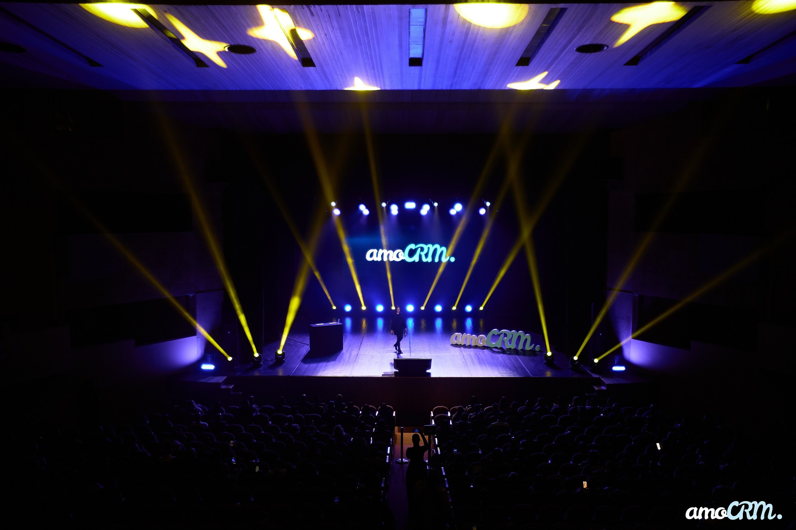 CRM Days от AmoCRM. Фотограф Валерий Сабрам