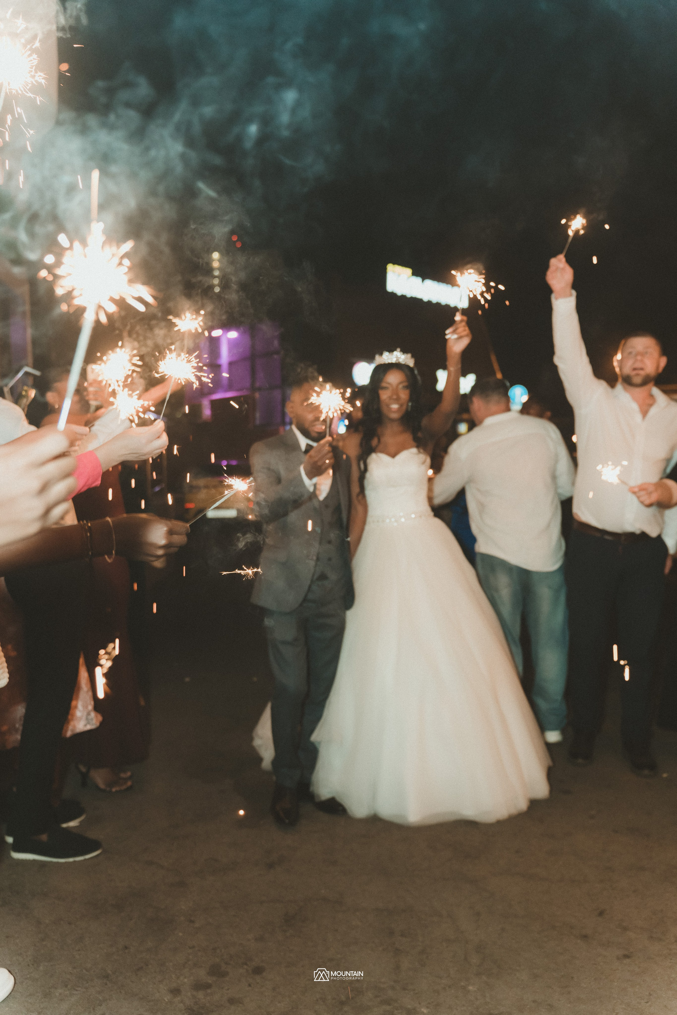 Synthia and Jospin Part 2. Я занимаюсь событийной, свадебной, товарной, студийной… фотографией