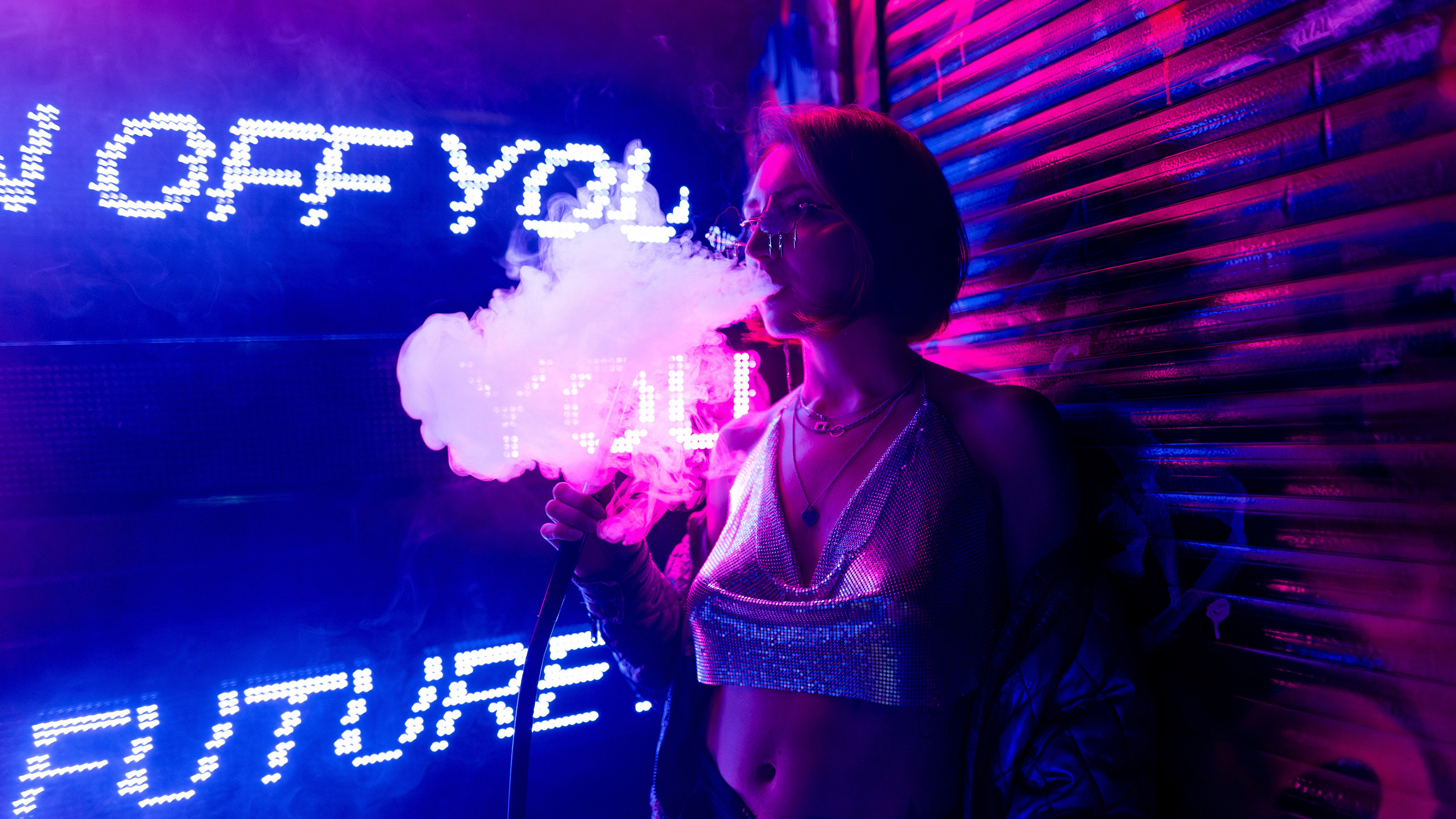 Neon. Фотограф Дмитрий Чередников